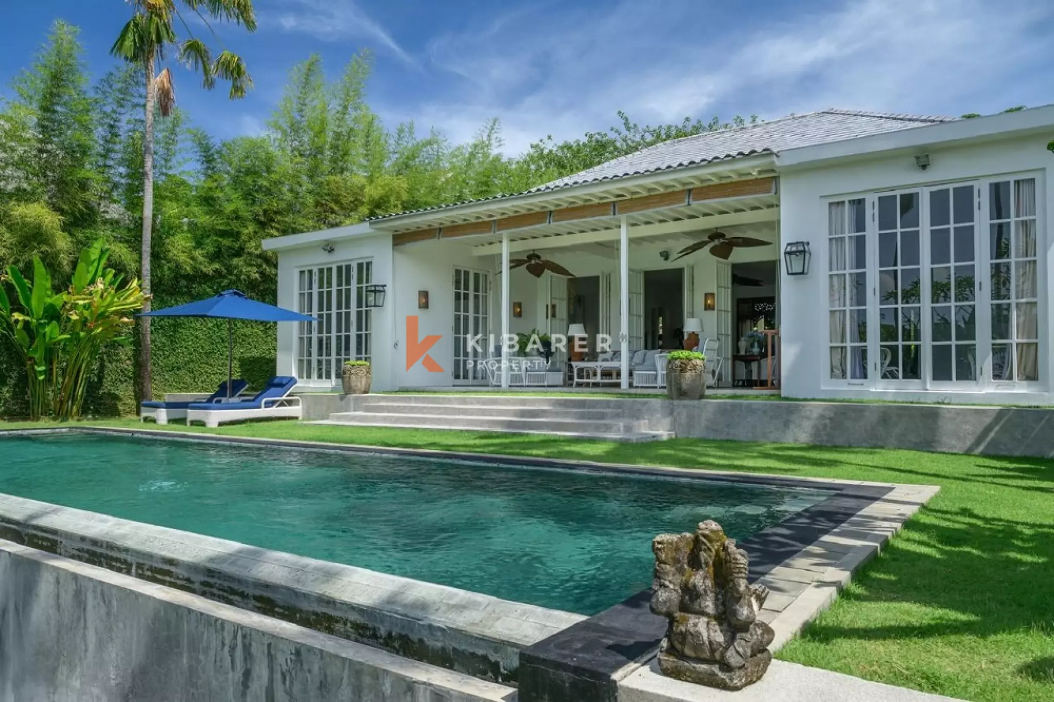Elegance Homey Three-Bedrooms Villa Nearby the Beach in Canggu — image 1
