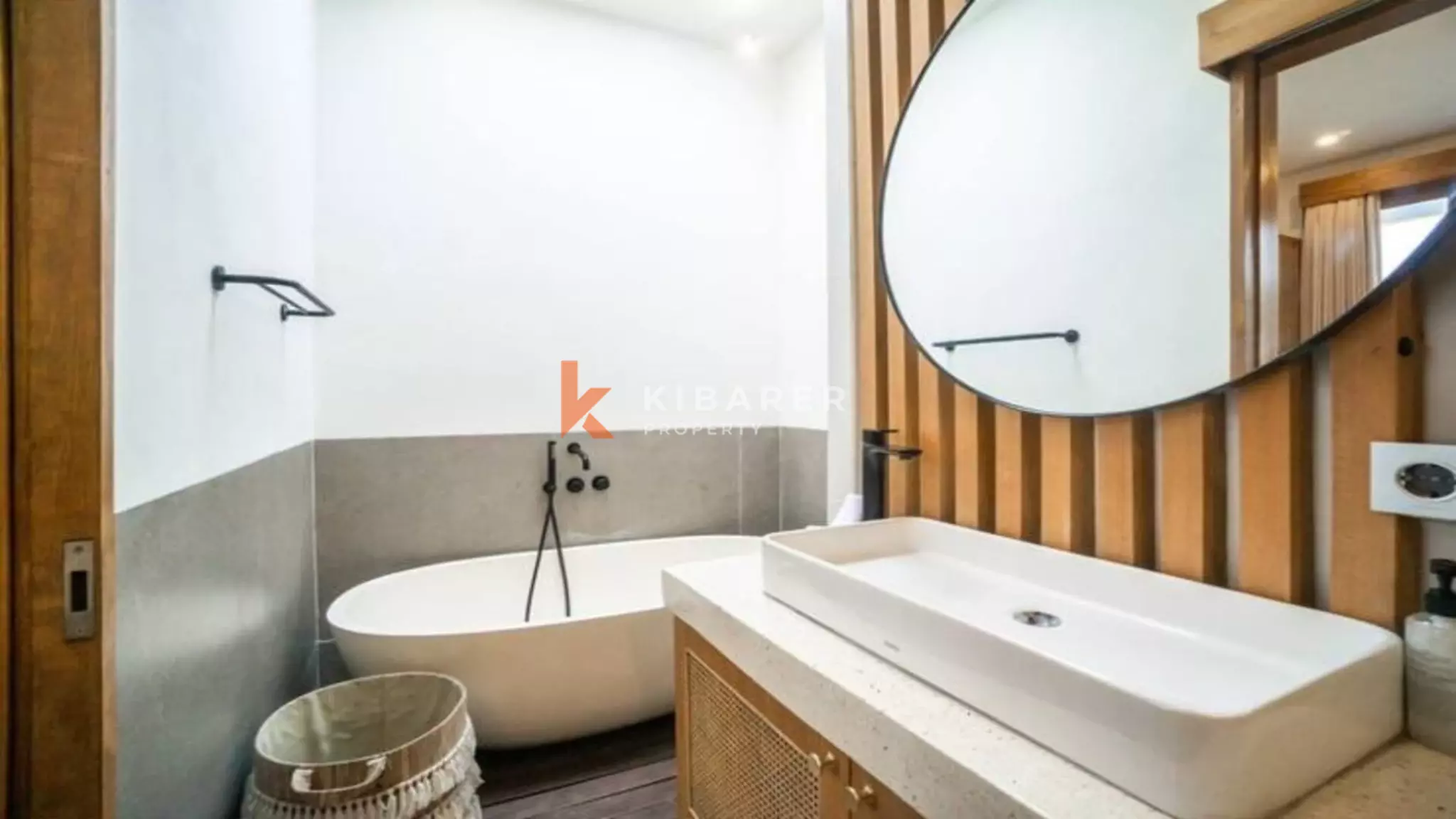 Modern Two-Bedroom Villa in Kerobokan – Ideal for Family Living — image 8