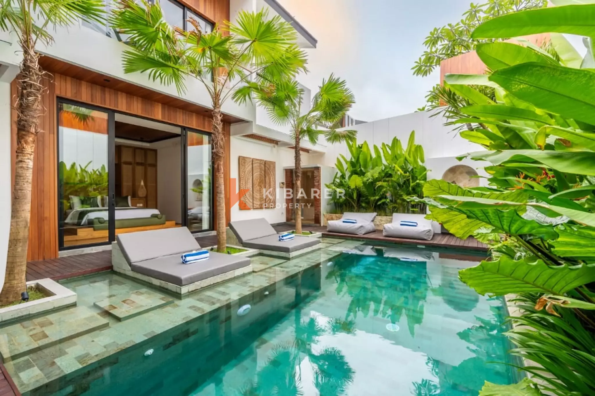Exquisite Three-Bedrooms Villa with Sauna Near Berawa Beach — image 2