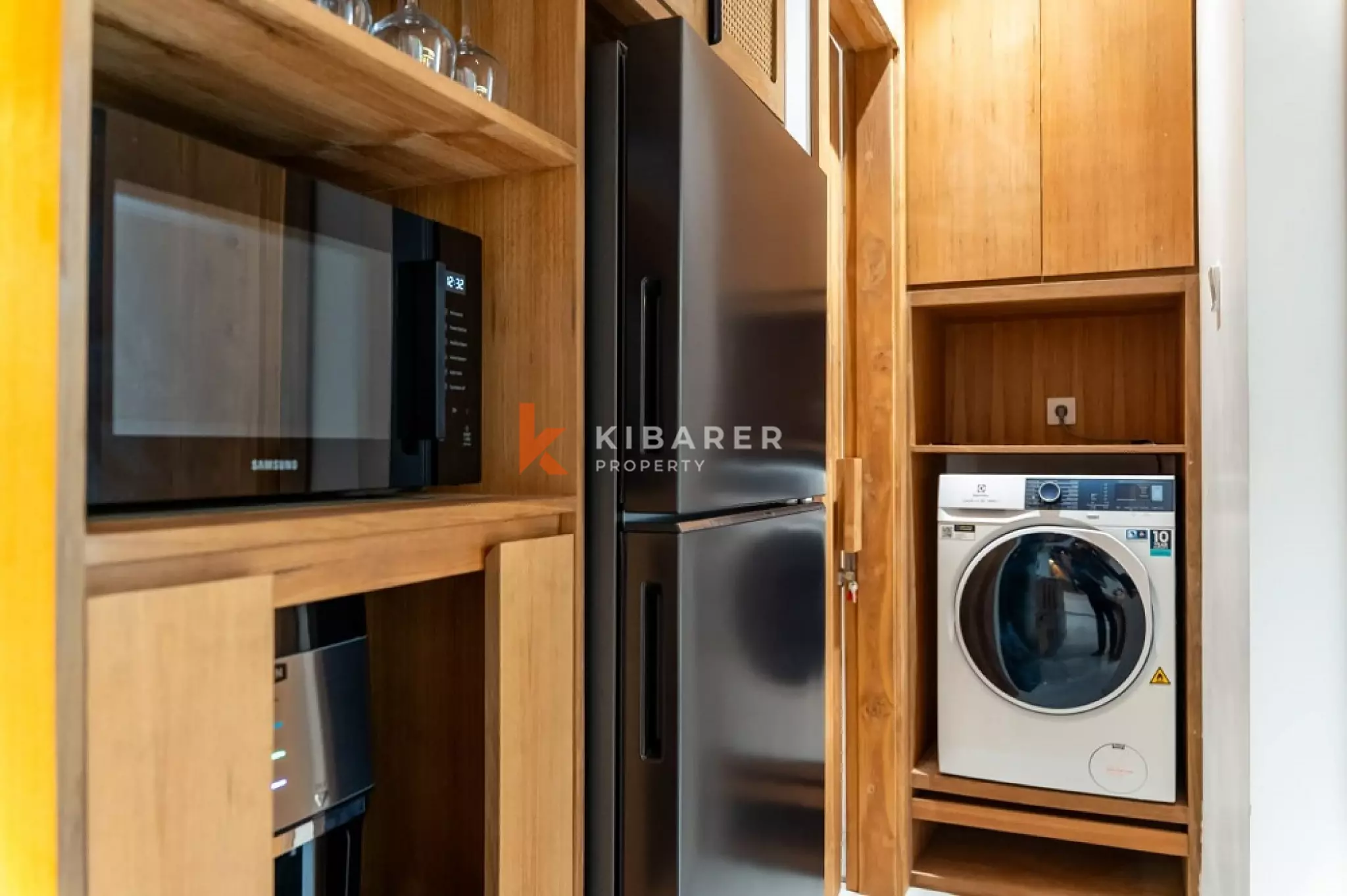Exquisite Three-Bedrooms Villa with Sauna Near Berawa Beach — image 12