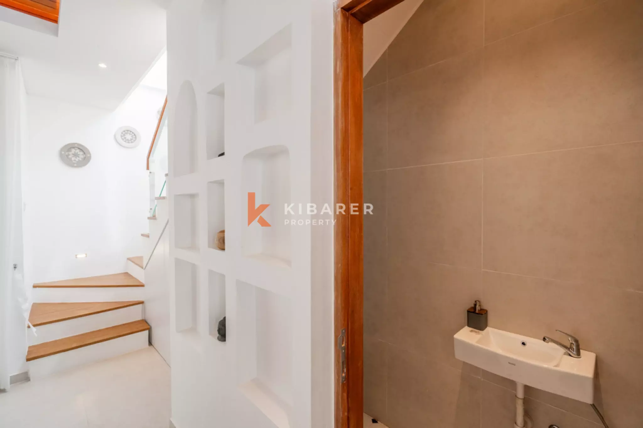 Two Bedroom Bright Villa in Canggu — image 14