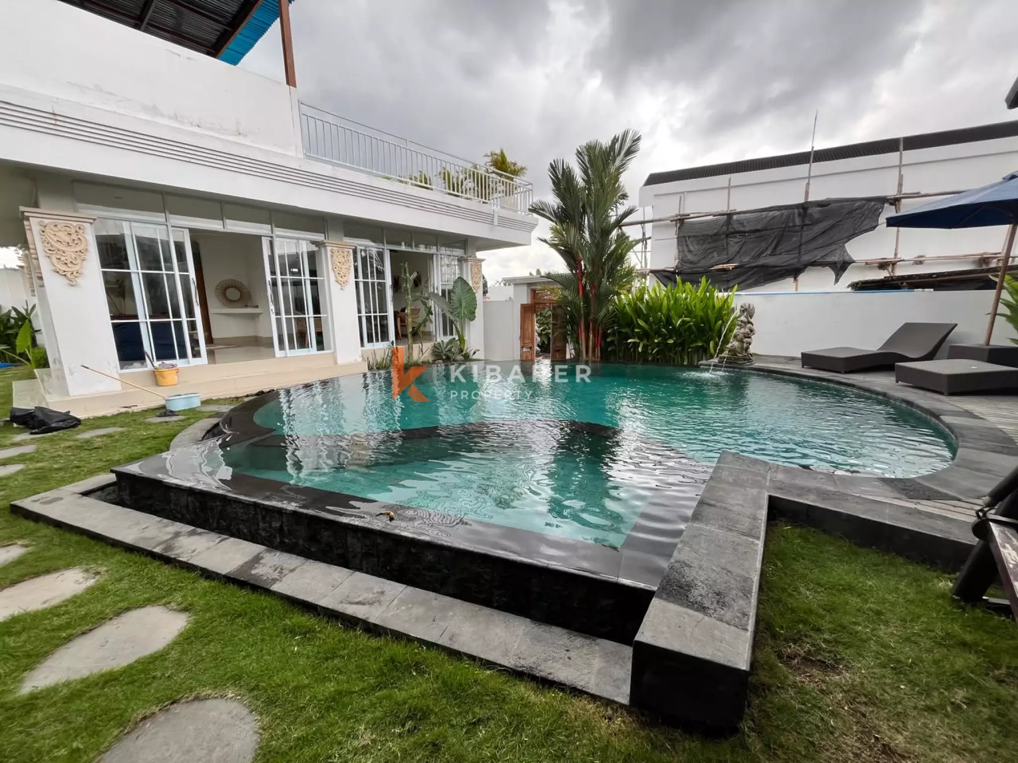 Mixed Style Two Bedroom Villa with Garden and Ricefield view in Canggu — image 2