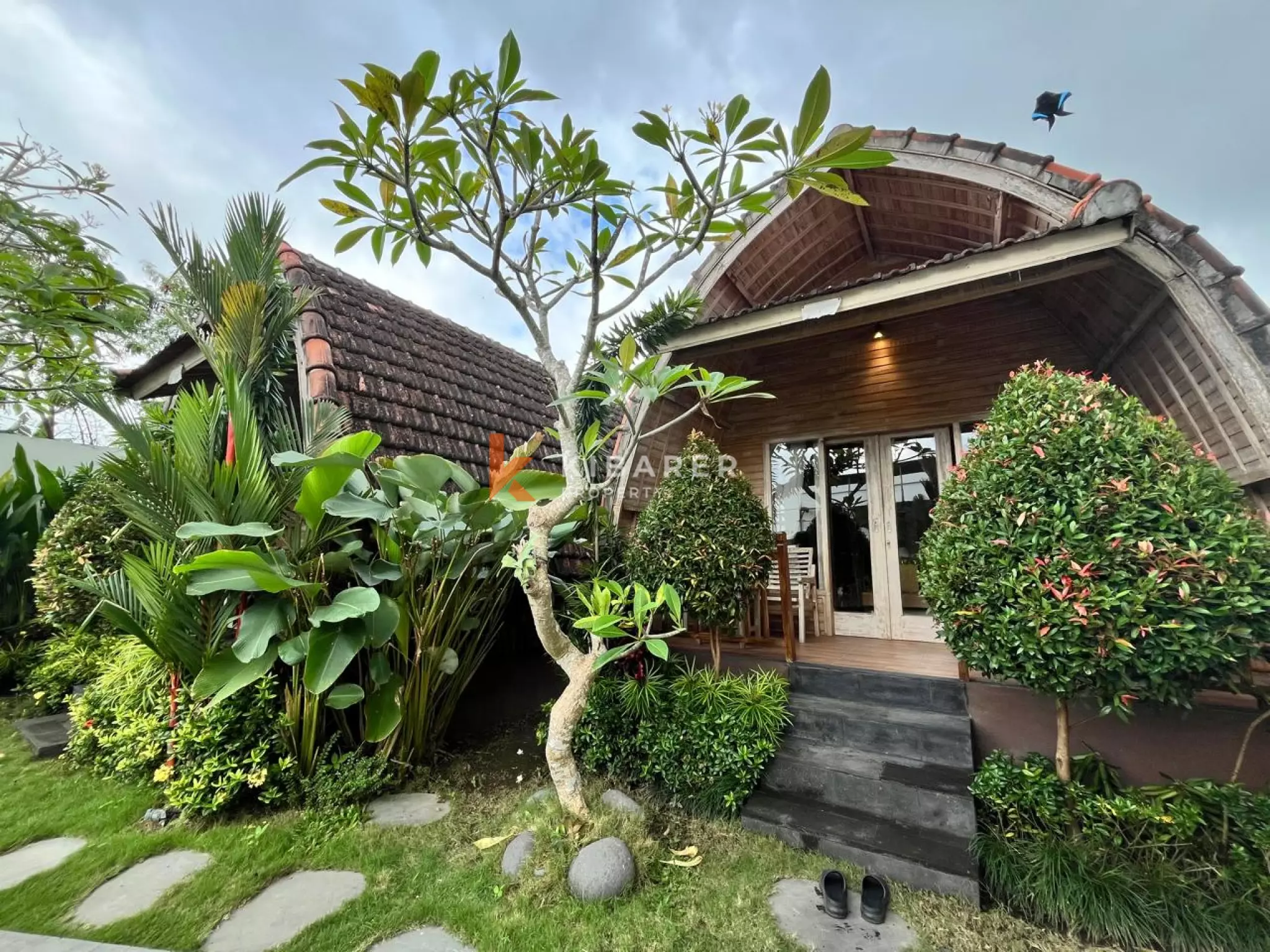 Mixed Style Two Bedroom Villa with Garden and Ricefield view in Canggu — image 9