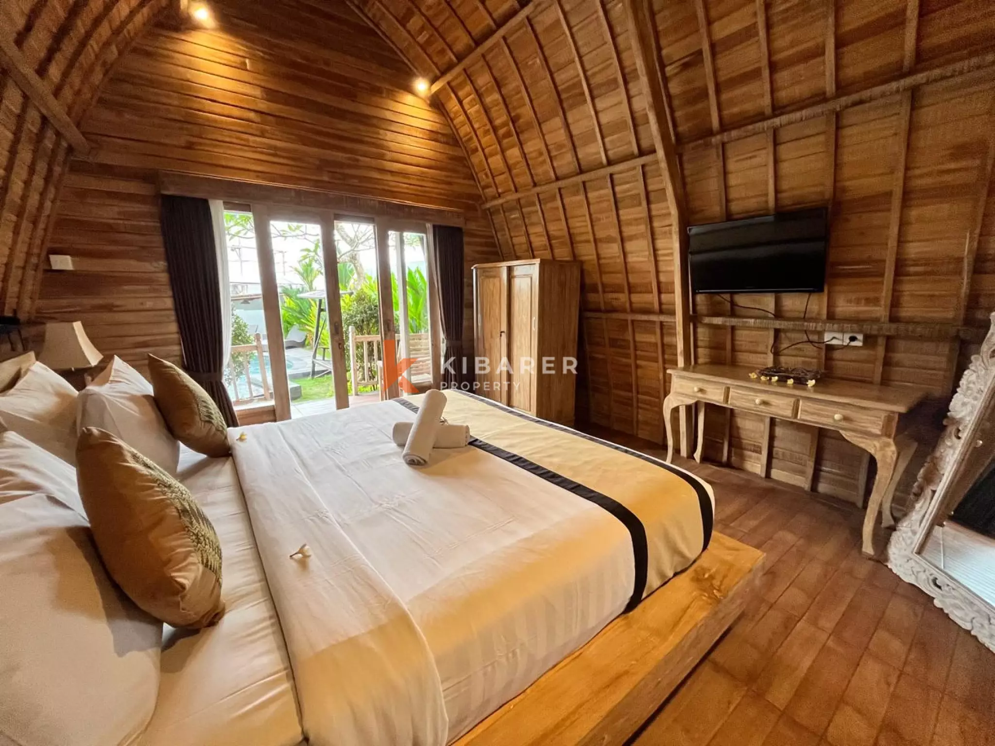 Mixed Style Two Bedroom Villa with Garden and Ricefield view in Canggu — image 18