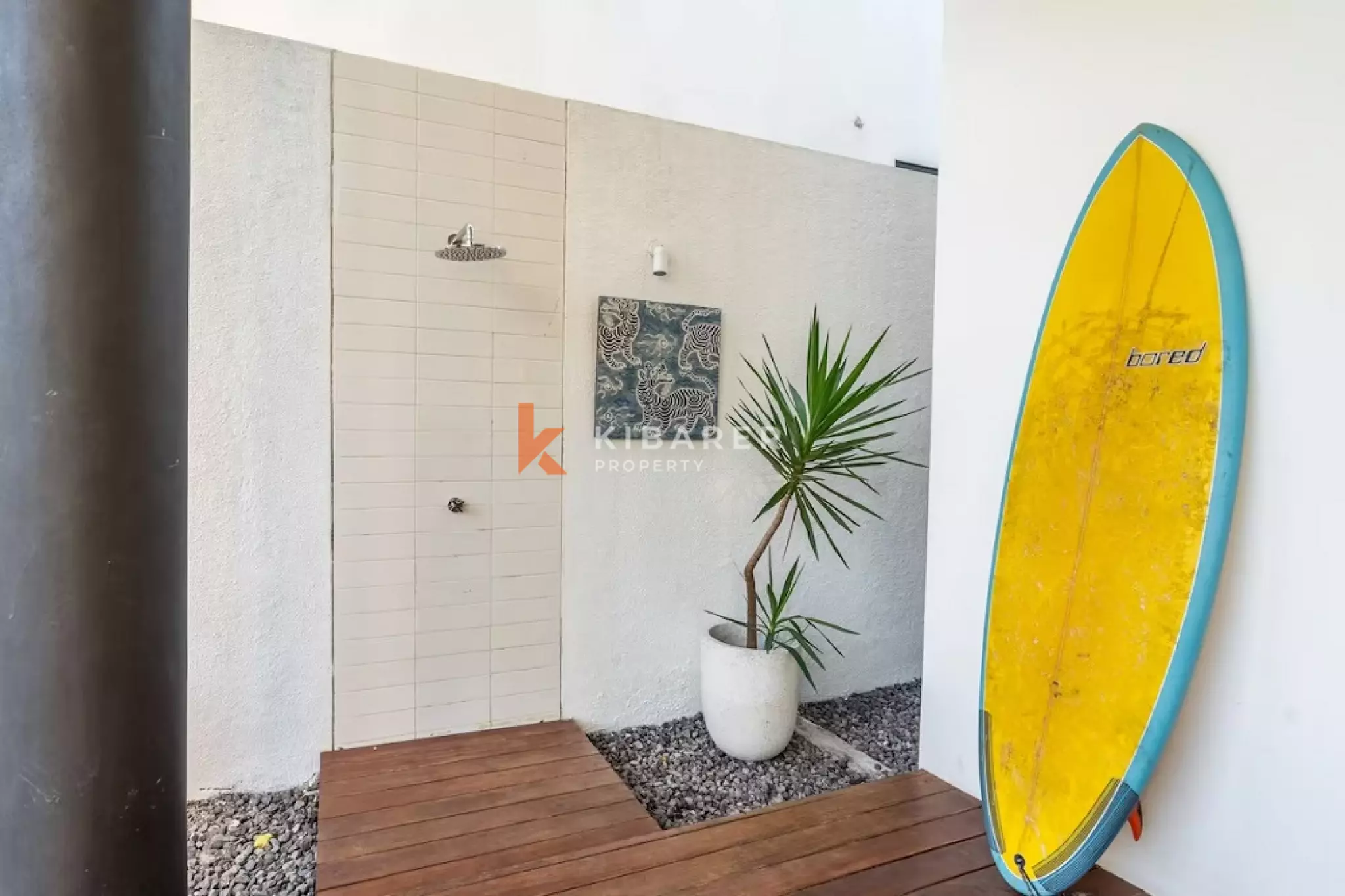 Family Three-Bedrooms Villa with Kid-Friendly Pool in Berawa — image 15