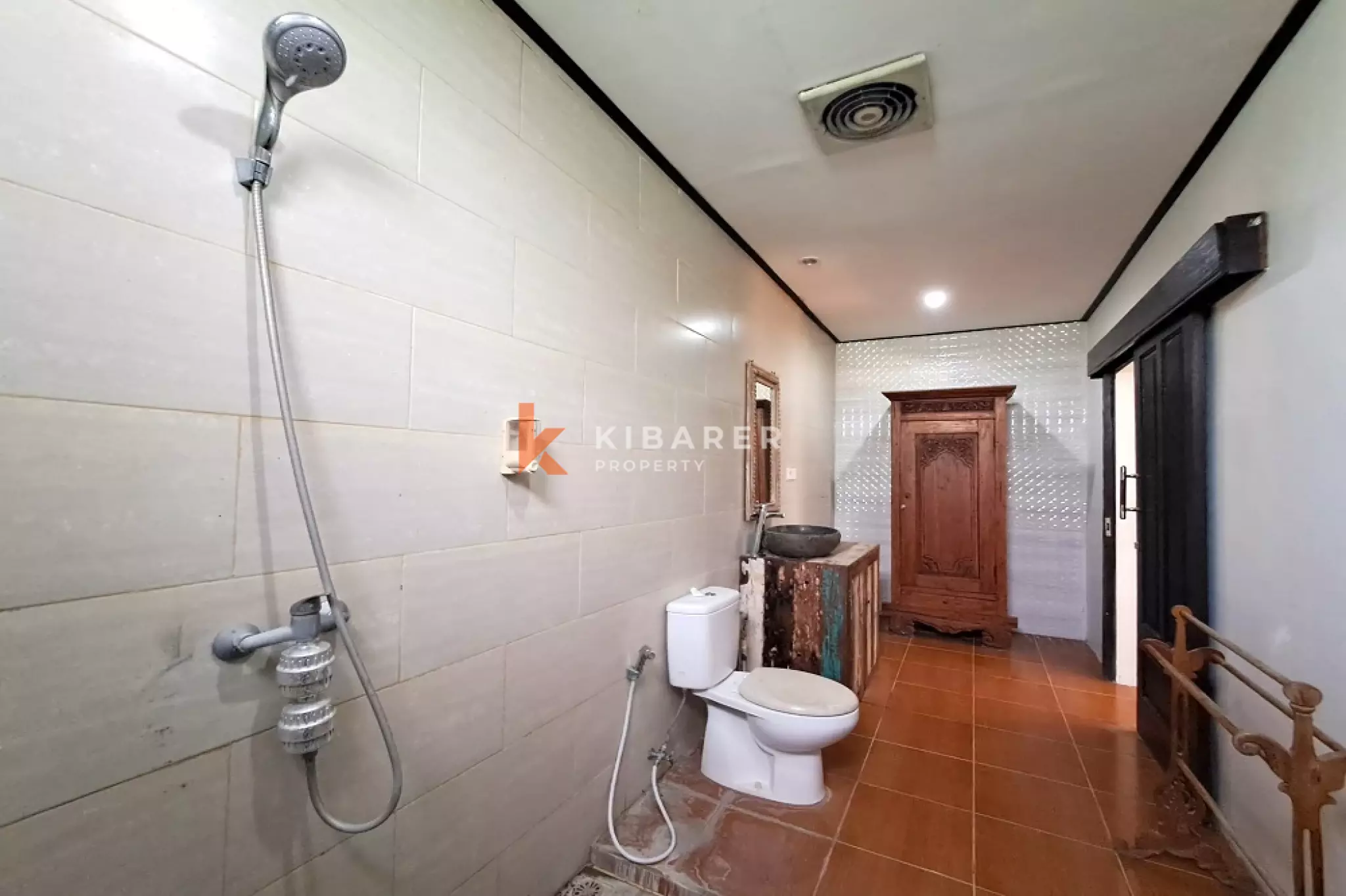 Comfortable 2-Bedroom Villa with Rooftop Gazebo in Babakan Canggu — image 8