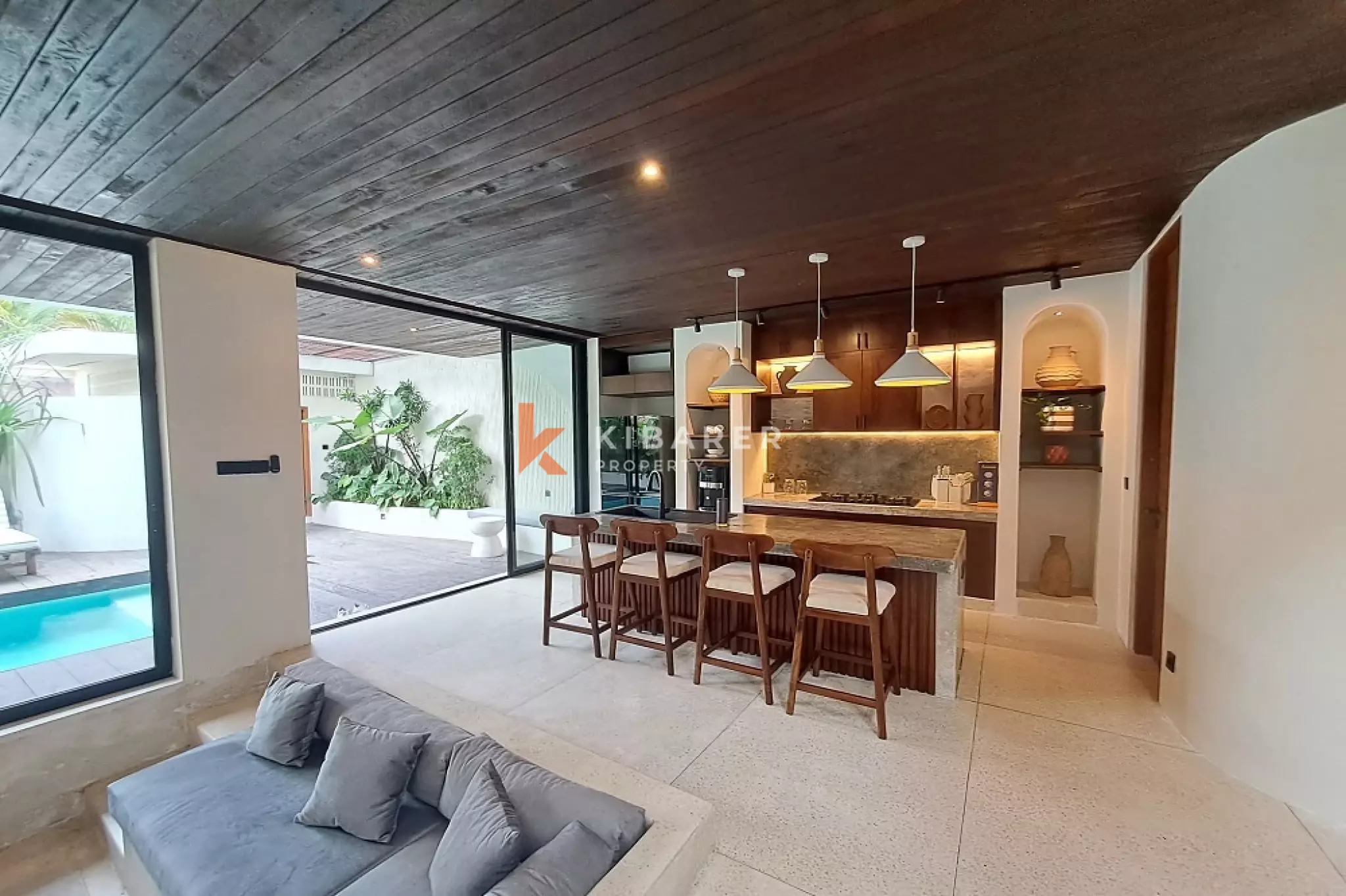 Elegant Two-Bedroom Tropical Villa in Tumbak Bayuh — image 10
