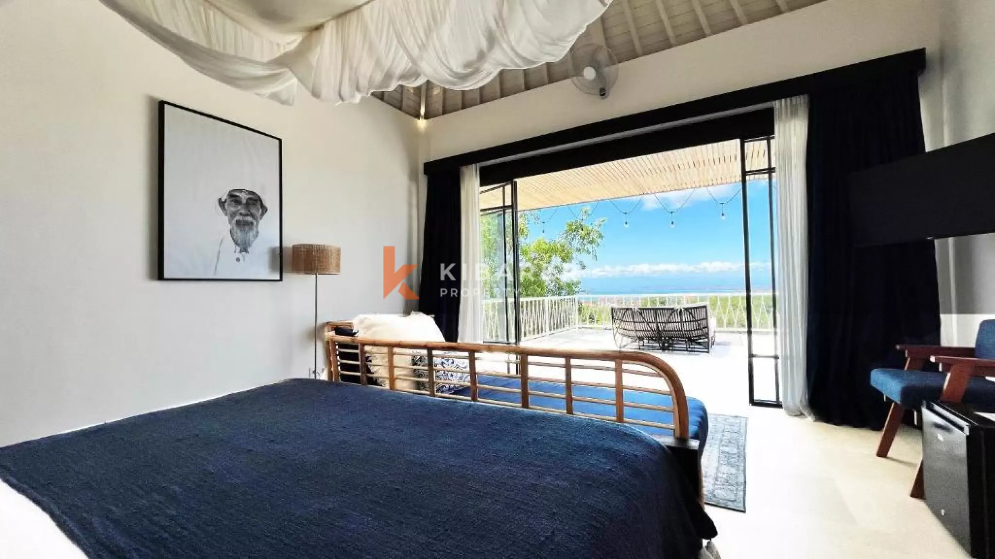 Luxurious Six Bedroom Villa in Balangan Hill — image 13