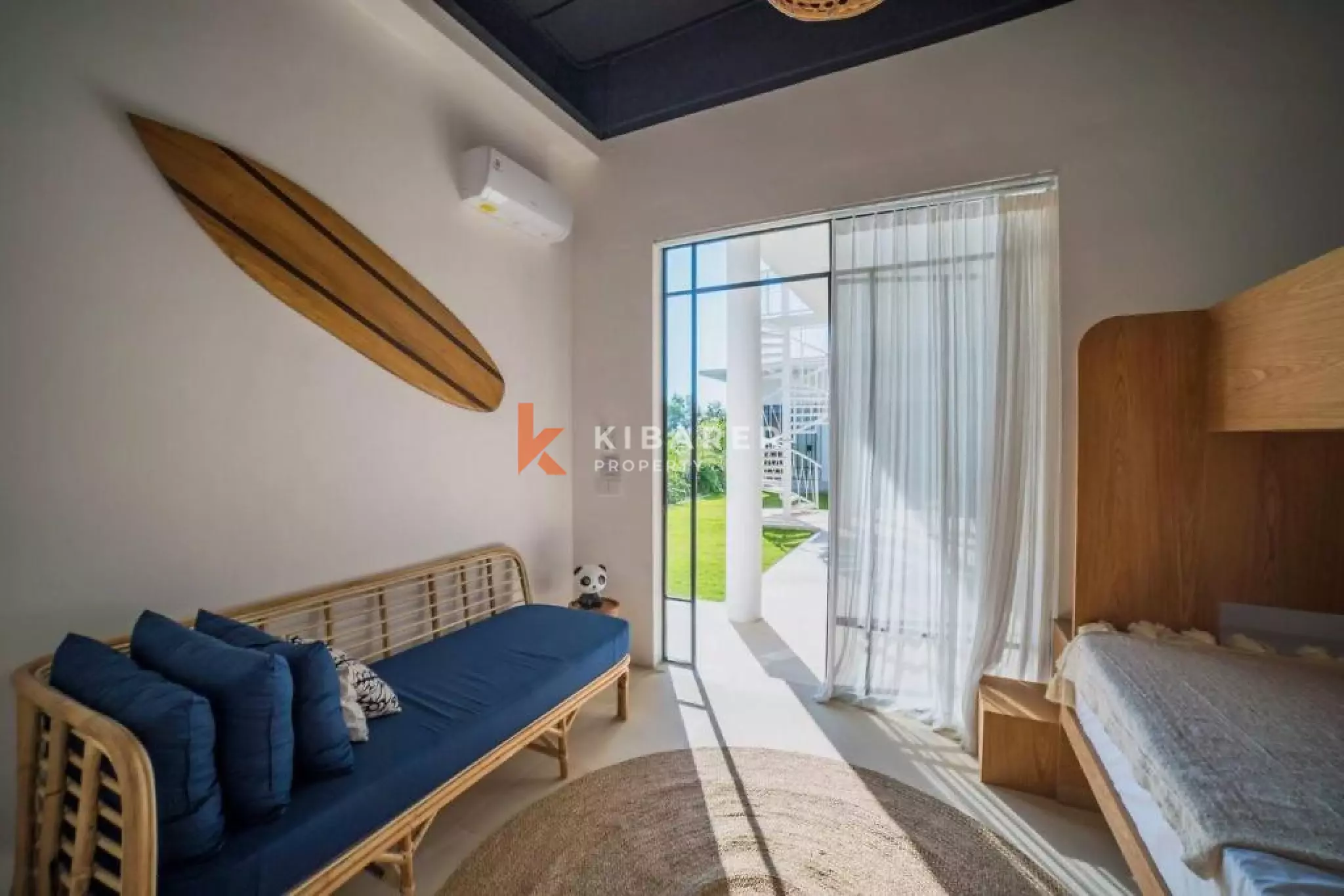 Luxurious Six Bedroom Villa in Balangan Hill — image 18
