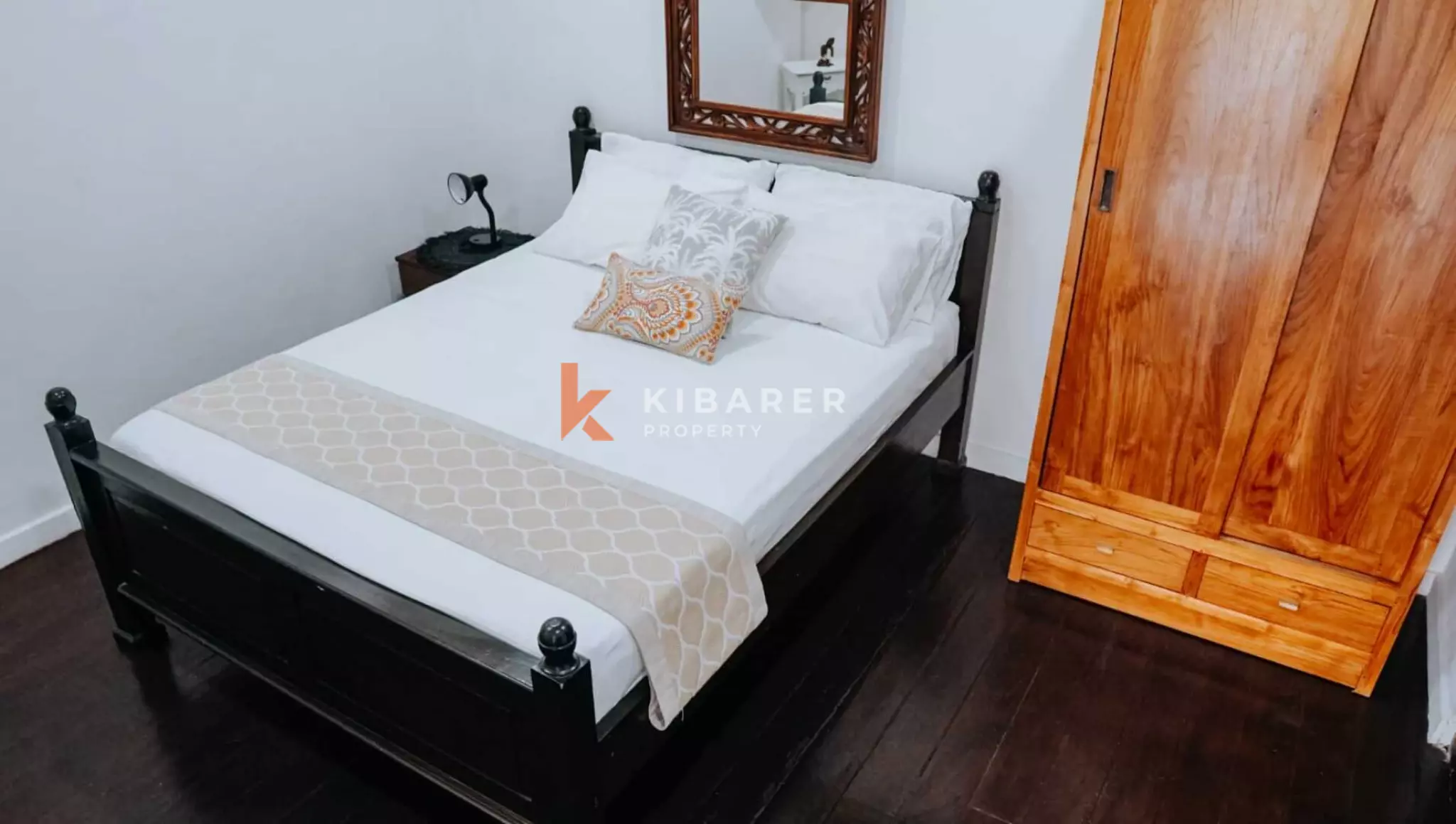 Traditional Three Bedroom Open Living Villa with Tropical Touch in Mertanadi — image 8