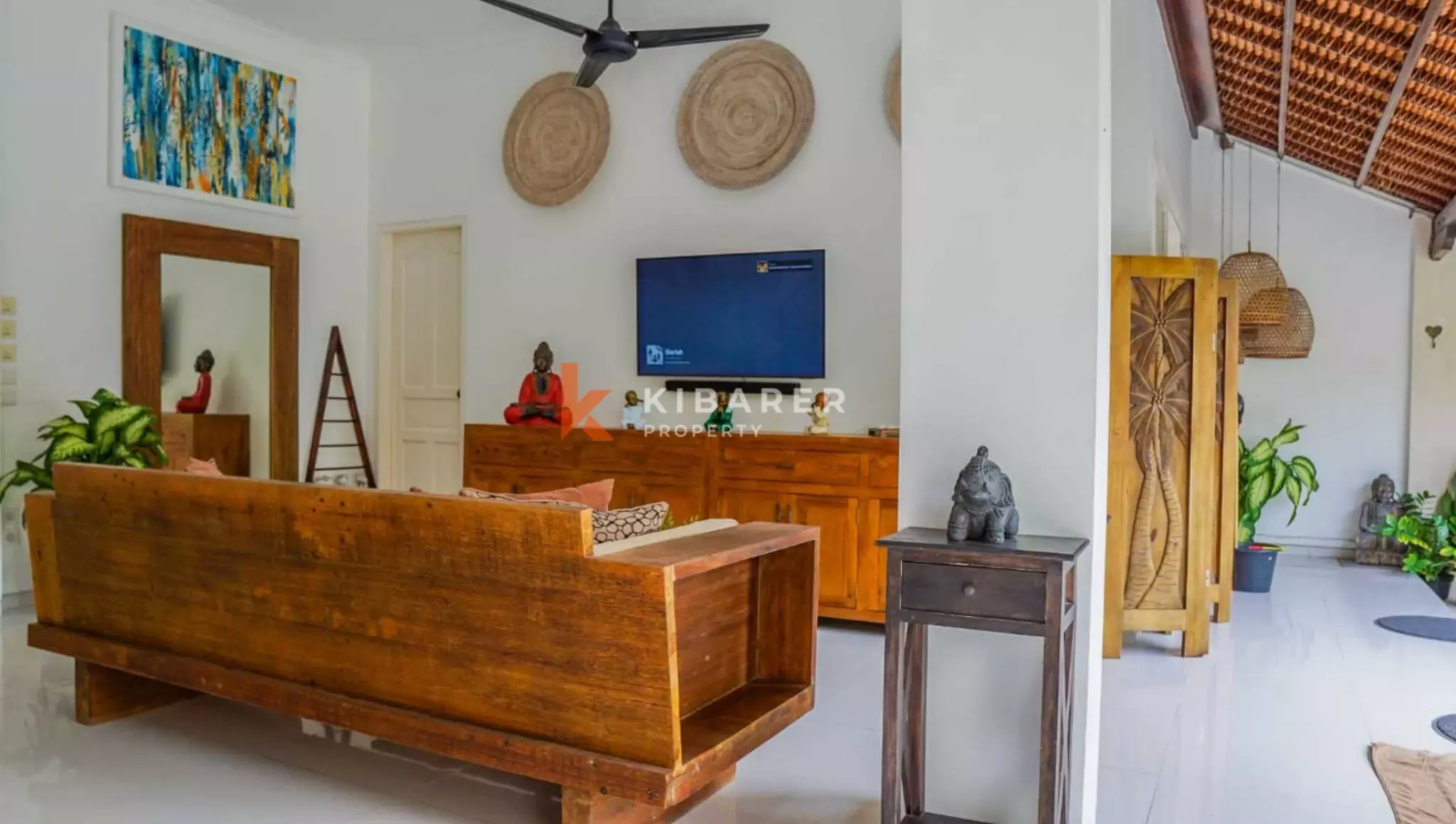 Traditional Three Bedroom Open Living Villa with Tropical Touch in Mertanadi — image 3