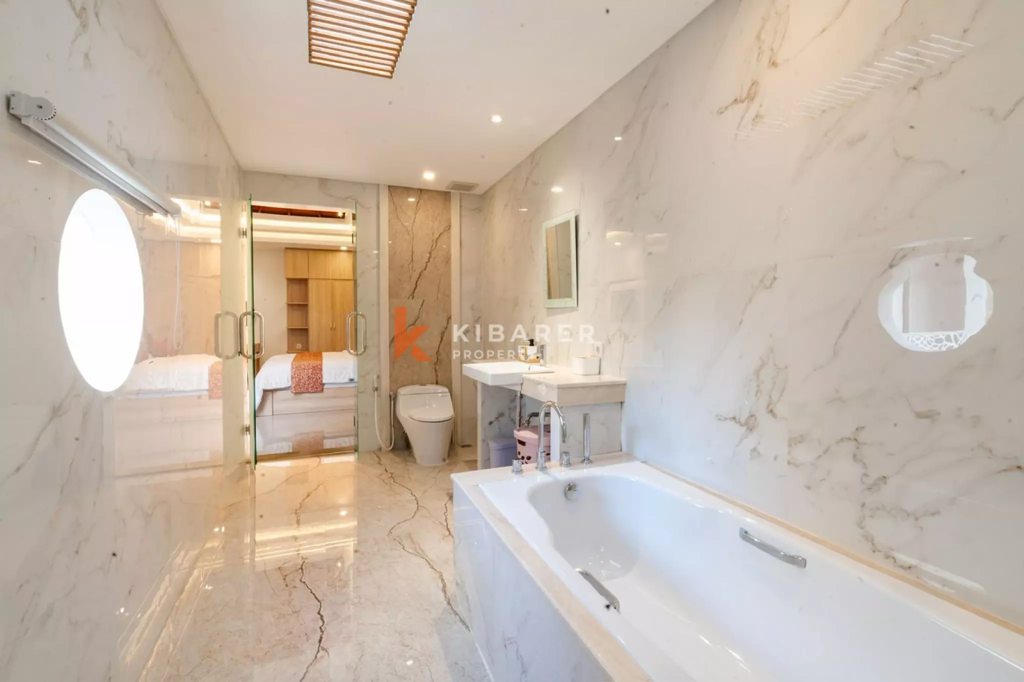 Chic Modern Living Three Bedroom Villa in Tumbak Bayuh — image 15