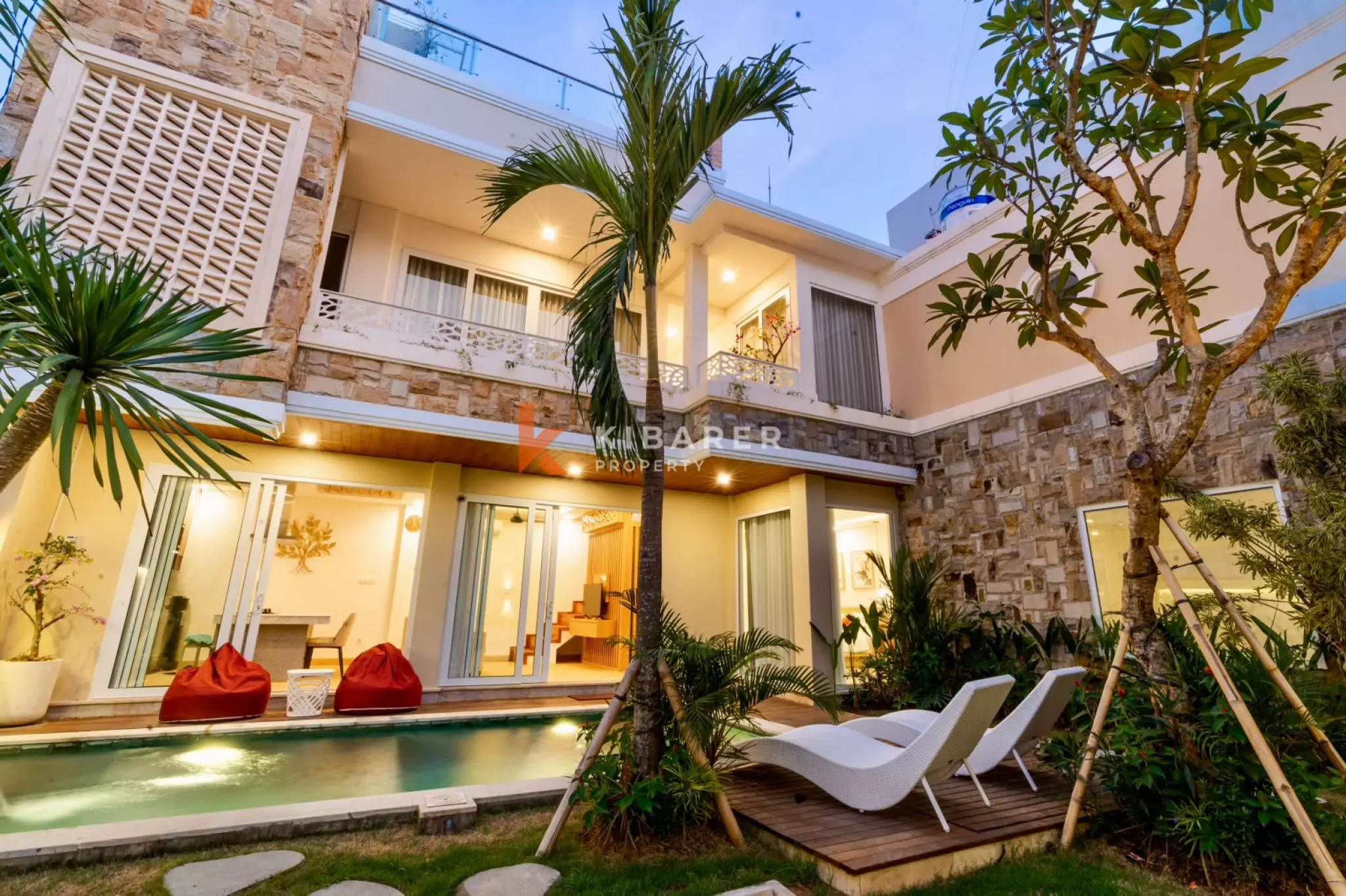 Chic Modern Living Three Bedroom Villa in Tumbak Bayuh — image 3
