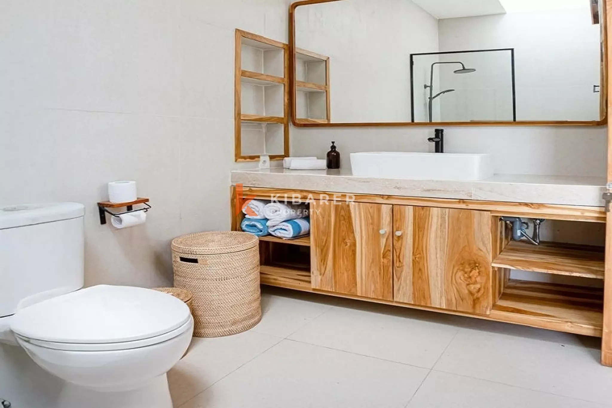Modern Rooftop Two-Bedrooms Villa with Facilities in Tumbak Bayuh — image 17