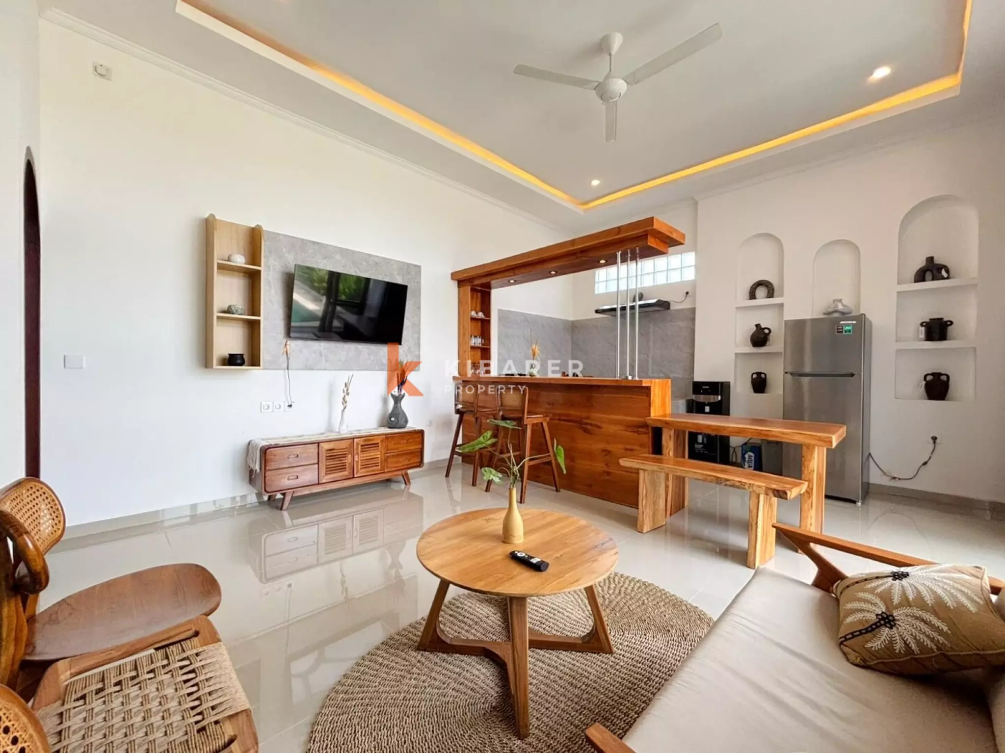 Three Bedroom Villa Surrounded by Rice Fields in Tumbak Bayuh — image 2