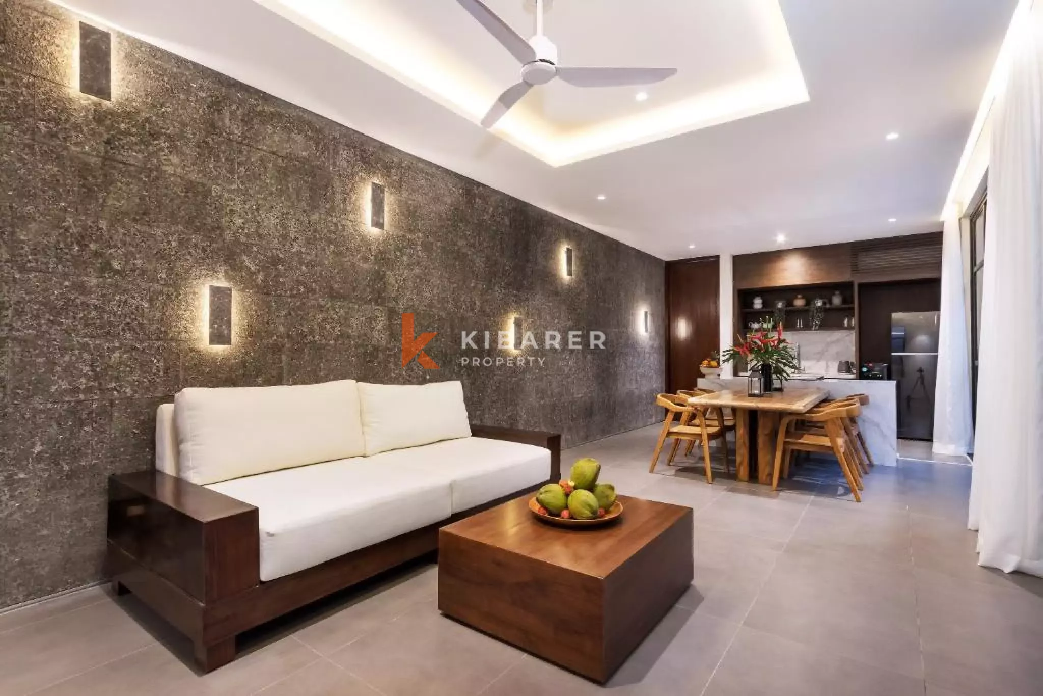Luxurious Three-Bedroom Villa in Berawa — image 5