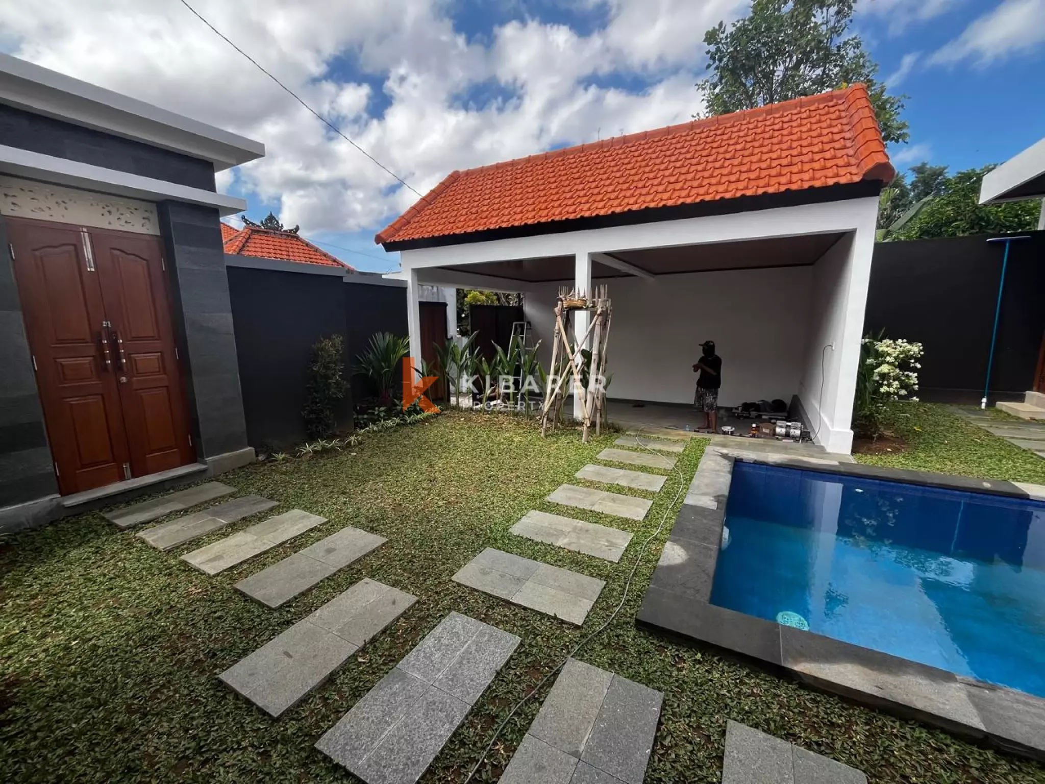 Spacious New Two Plus One Bedroom Villa in Kerobokan — image 4