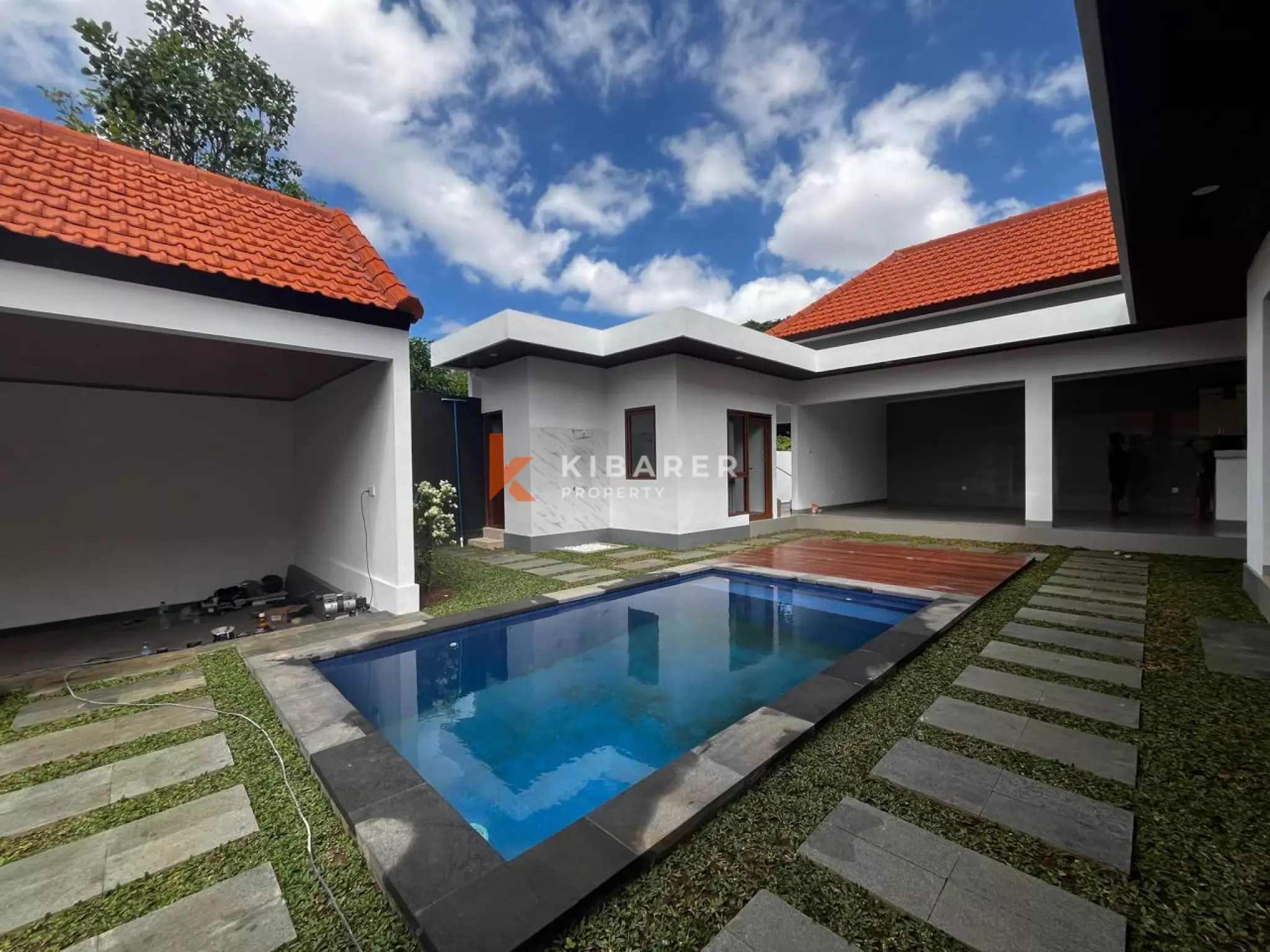 Spacious New Two Plus One Bedroom Villa in Kerobokan — image 2