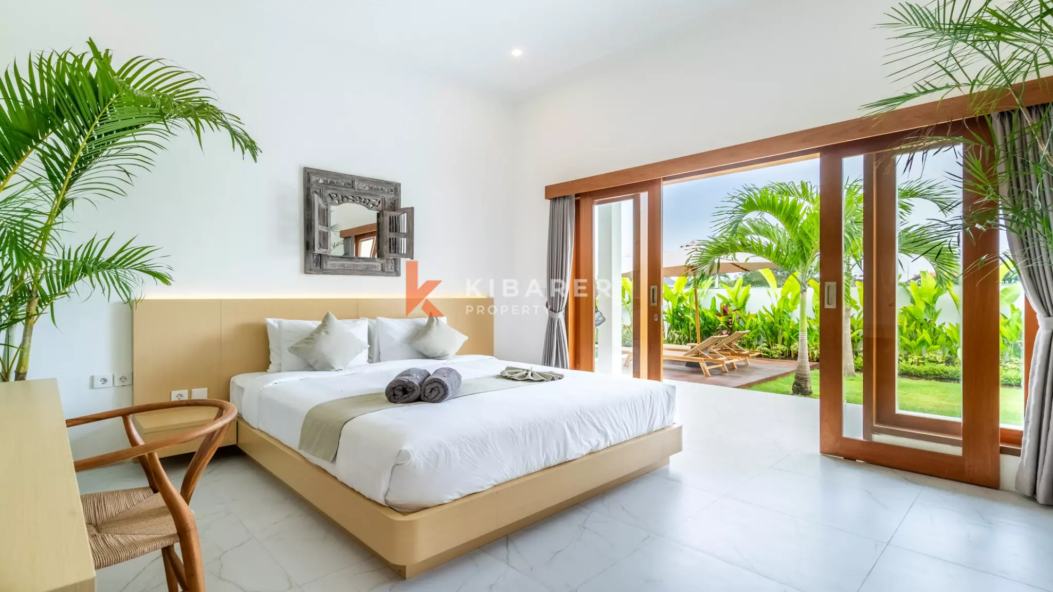 Charming Three-Bedroom Retreat with Pool and Garden in Pererenan — image 19