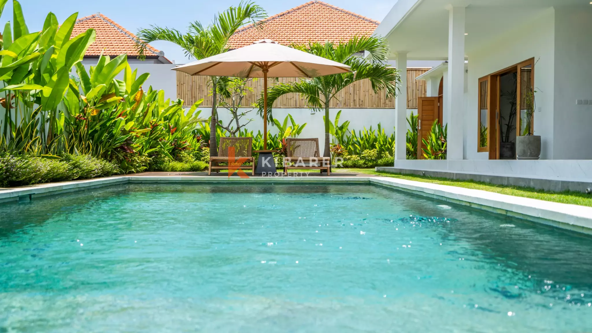 Charming Three-Bedroom Retreat with Pool and Garden in Pererenan — image 4
