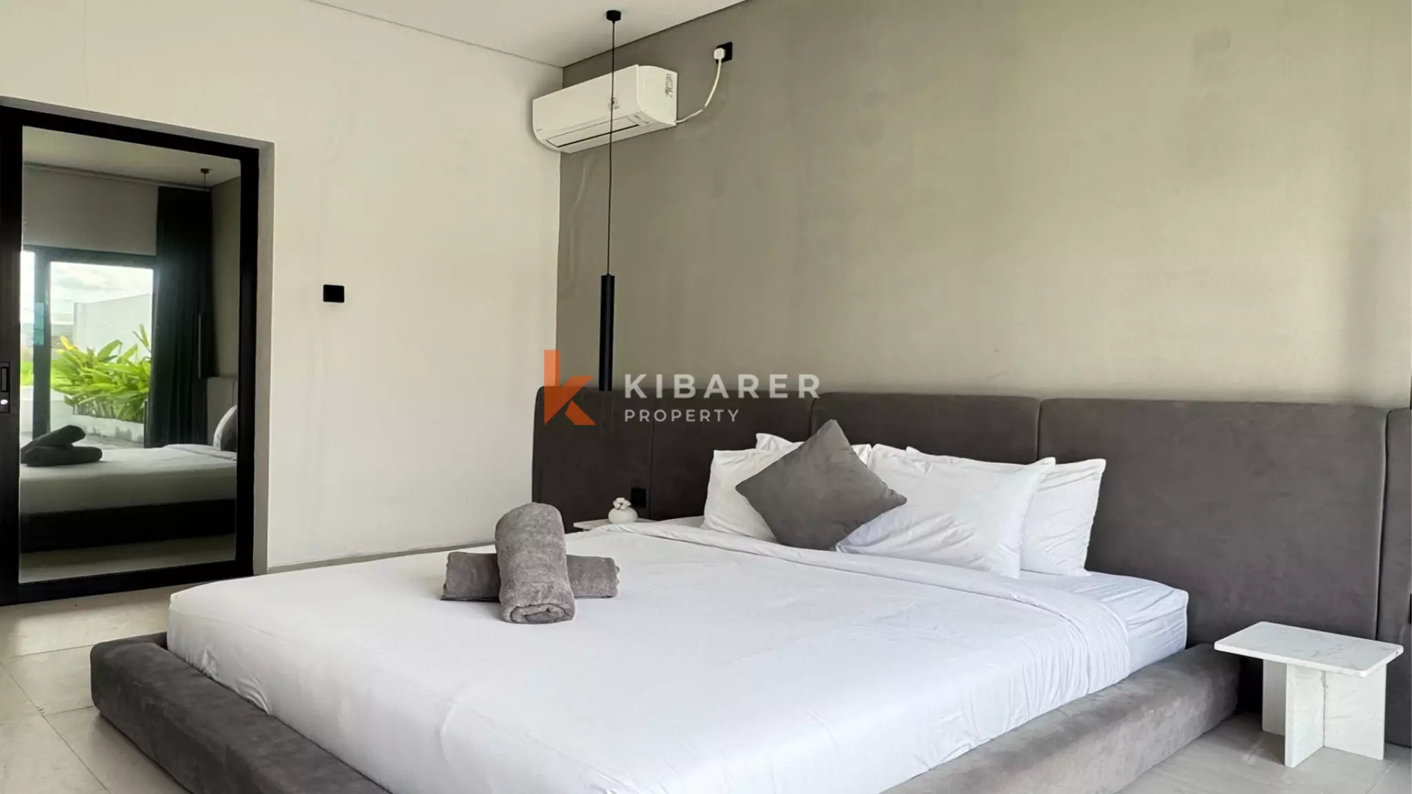 Modern Two-Bedroom Villa with Cinema Projector and Private Garden in Pererenan — image 13