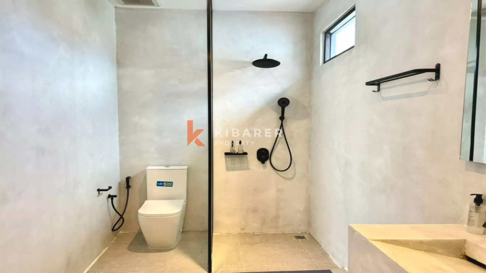 Modern Two-Bedroom Villa with Cinema Projector and Private Garden in Pererenan — image 14