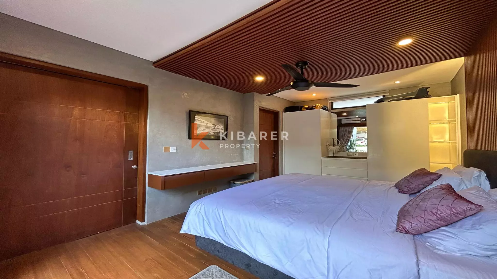 Modern One-Bedroom Tropical Villa with Enclosed Living in Central Canggu — image 18