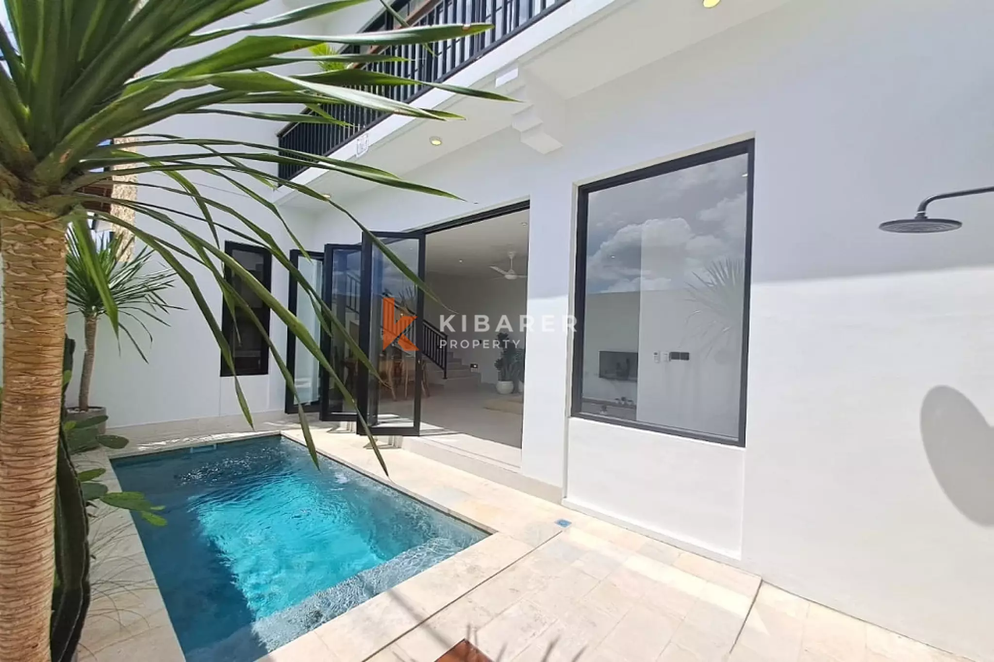 Modern Rooftop Villa with Private Pool in Tumbak Bayuh — image 1