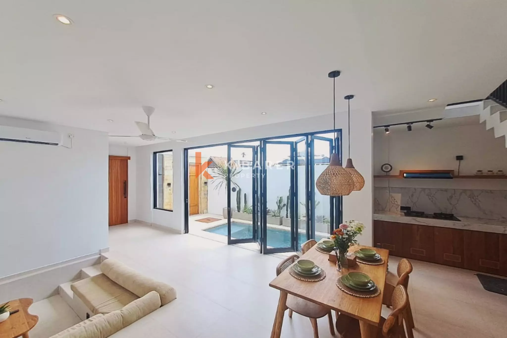 Modern Rooftop Villa with Private Pool in Tumbak Bayuh — image 6