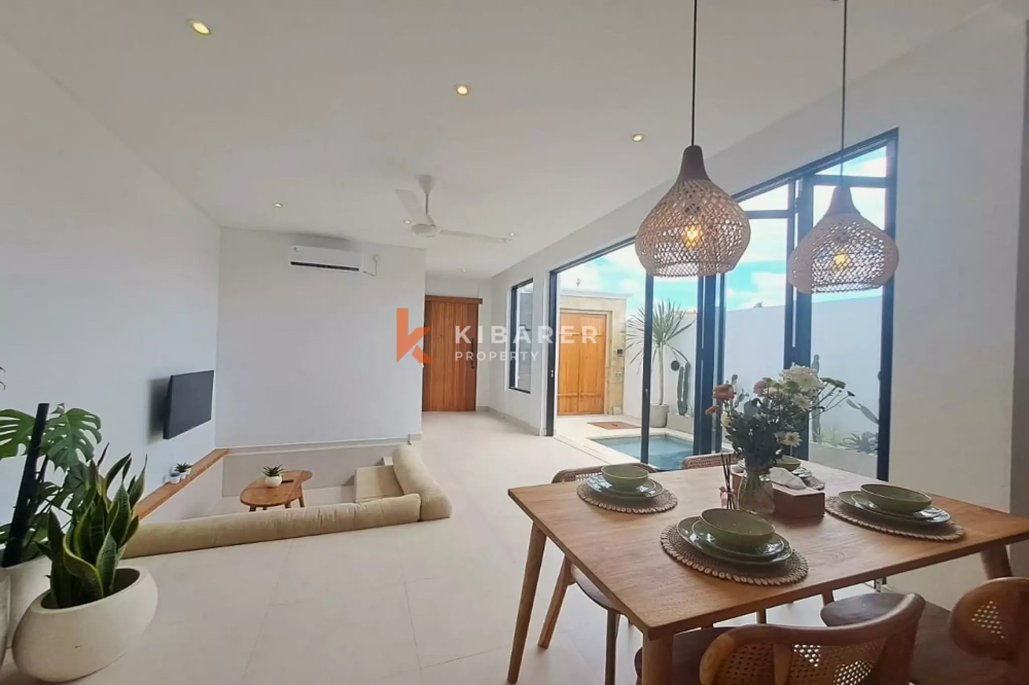 Modern Rooftop Villa with Private Pool in Tumbak Bayuh — image 7
