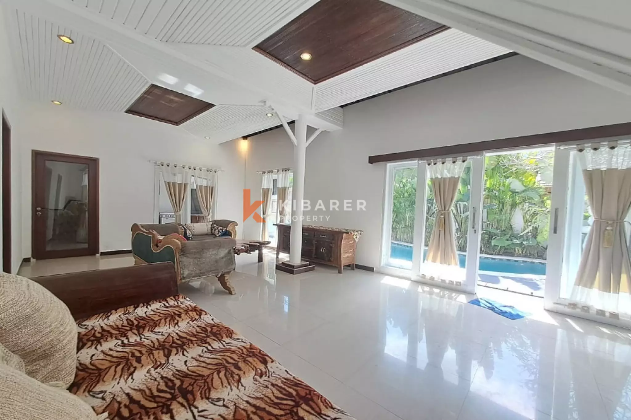 Villa For Leasing Three-Bedrooms Near Canggu Beaches — image 5