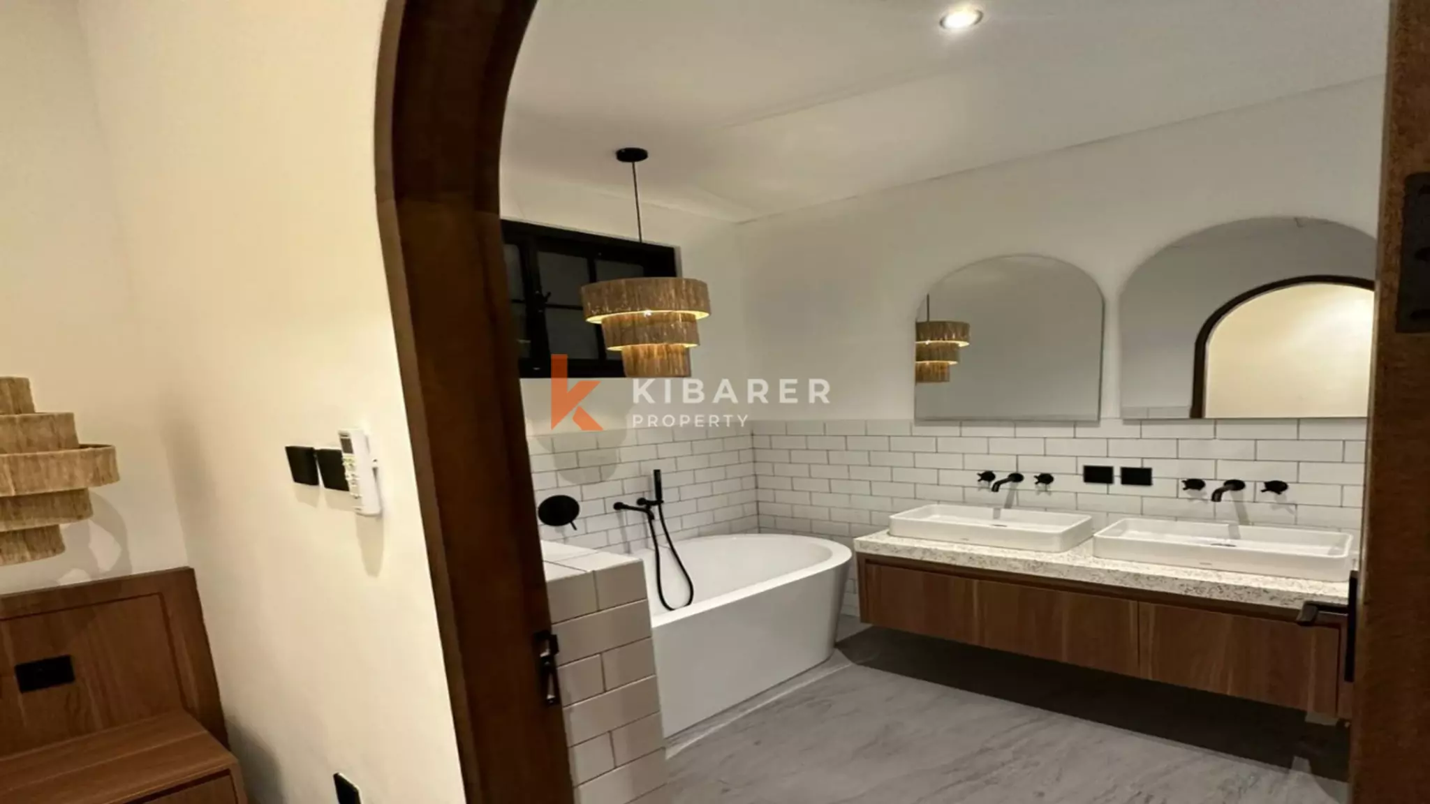 Stunning Two-Bedroom Villa for Lease in Tumbak Bayuh — image 6