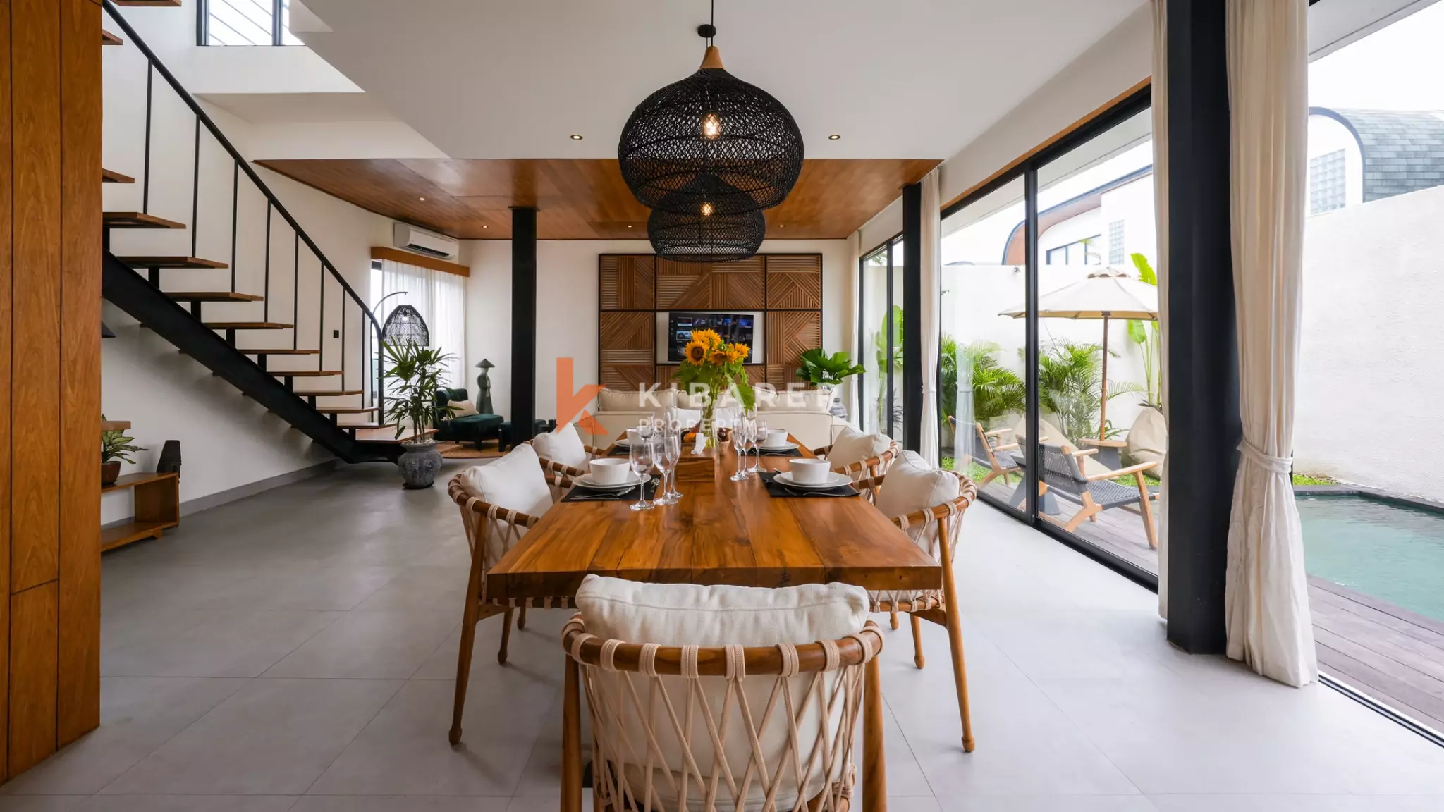 Stunning Two Bedroom Villa with rice field view situated in peaceful Cemagi area — image 3