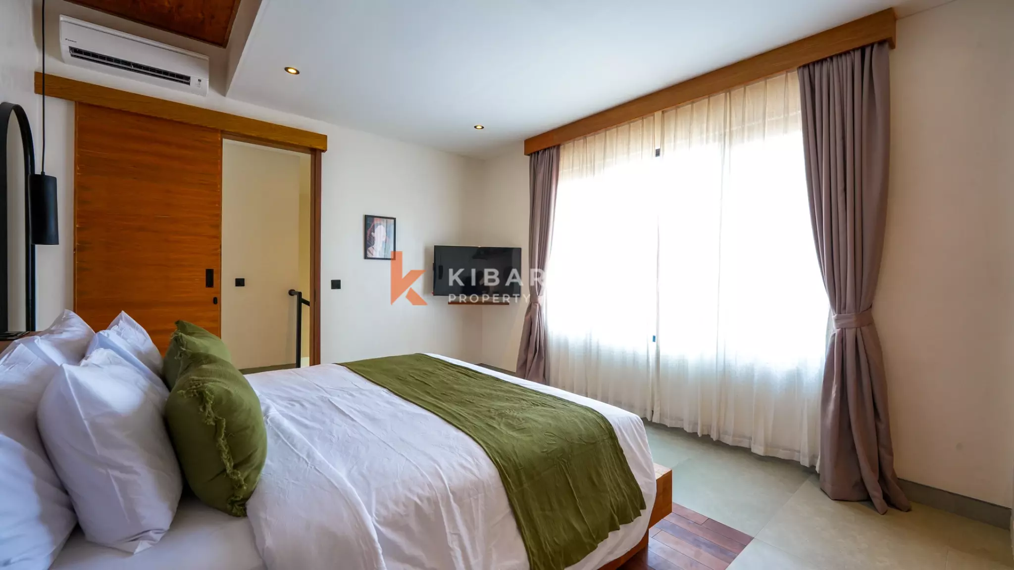 Brand New Three Bedroom Complex Villa walking distance to Cemagi Beach — image 16