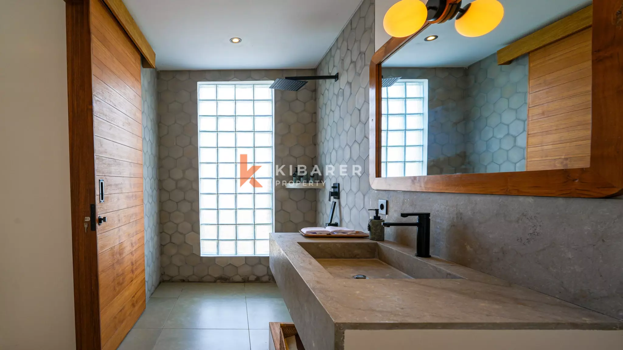 Brand New Three Bedroom Complex Villa walking distance to Cemagi Beach — image 19