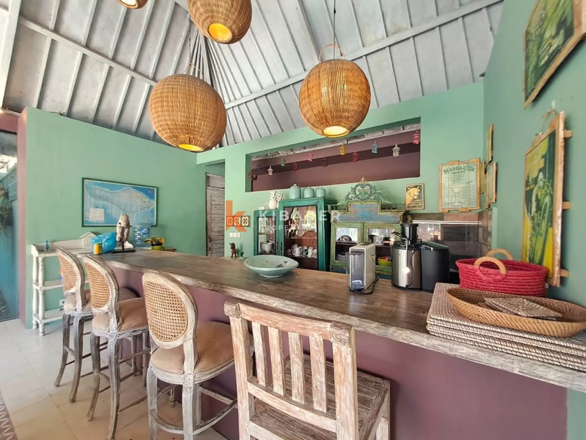 Authentic Three-Bedrooms Garden Villa in Central Canggu — image 6