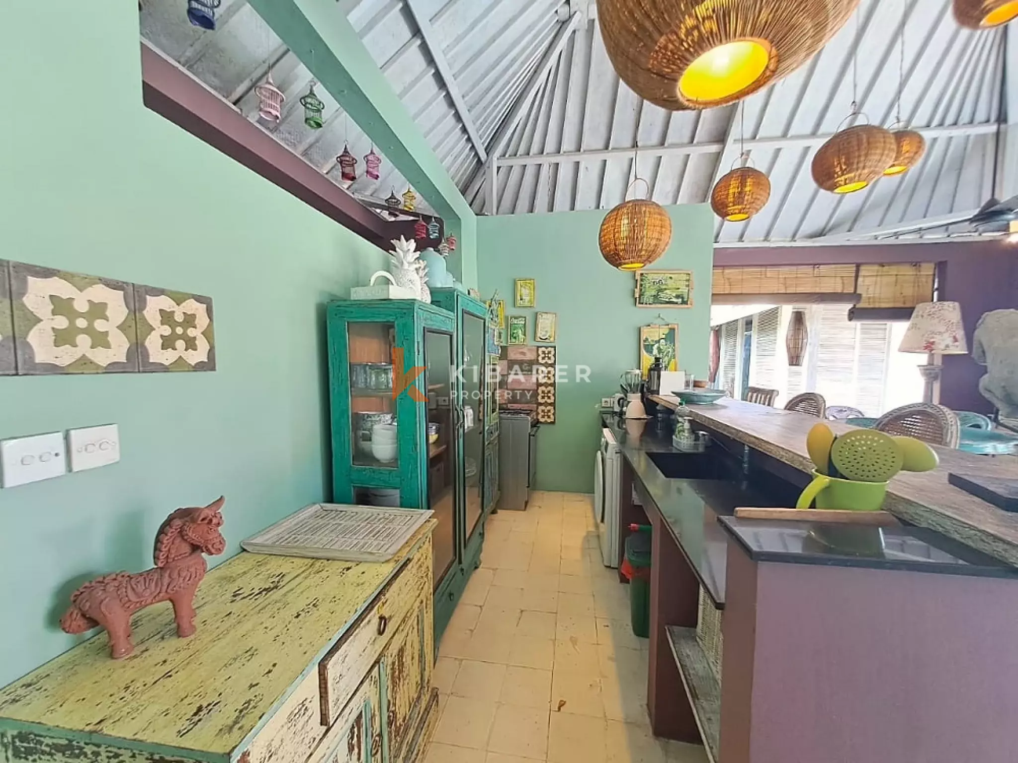 Authentic Three-Bedrooms Garden Villa in Central Canggu — image 9