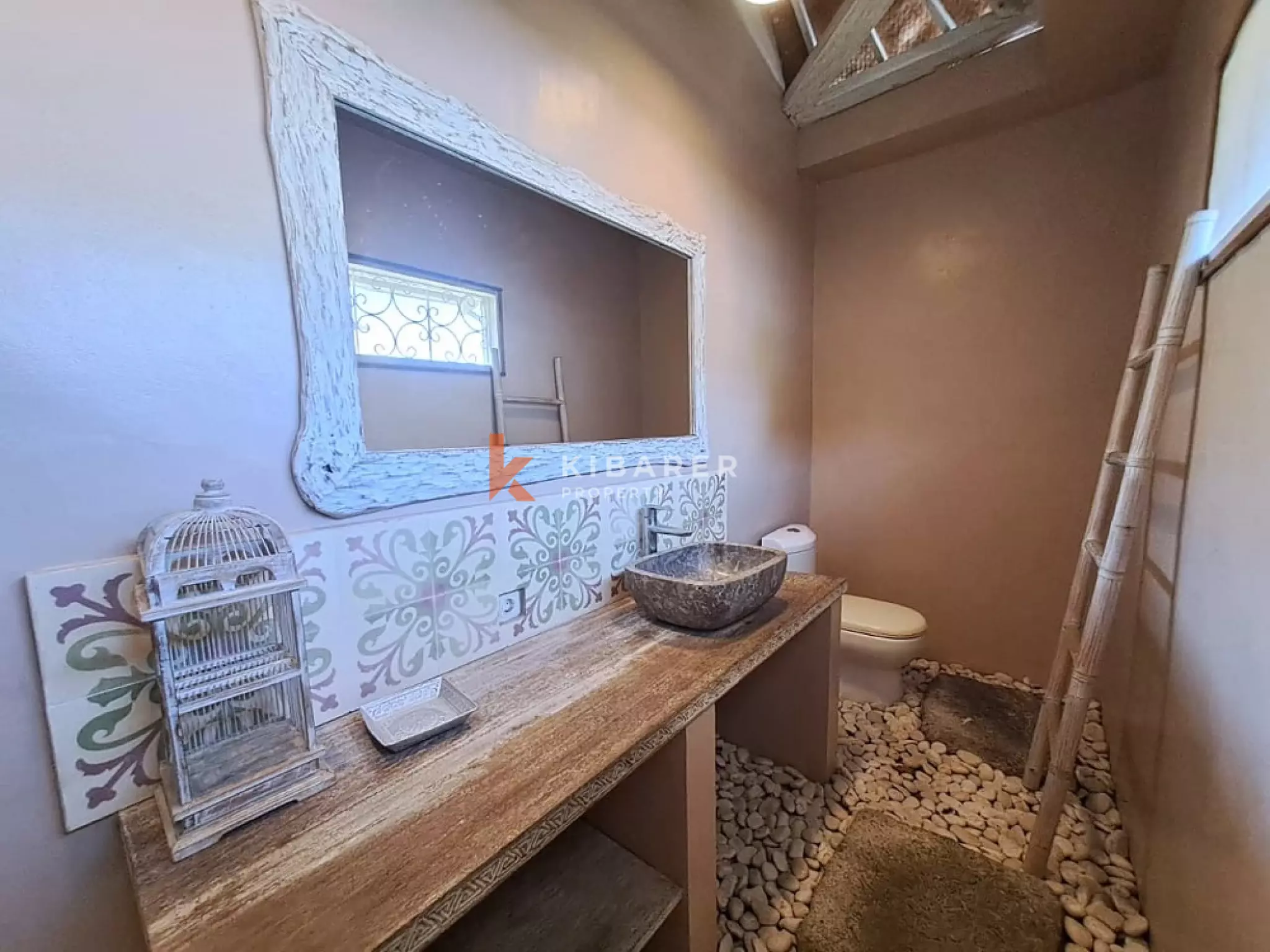 Authentic Three-Bedrooms Garden Villa in Central Canggu — image 14
