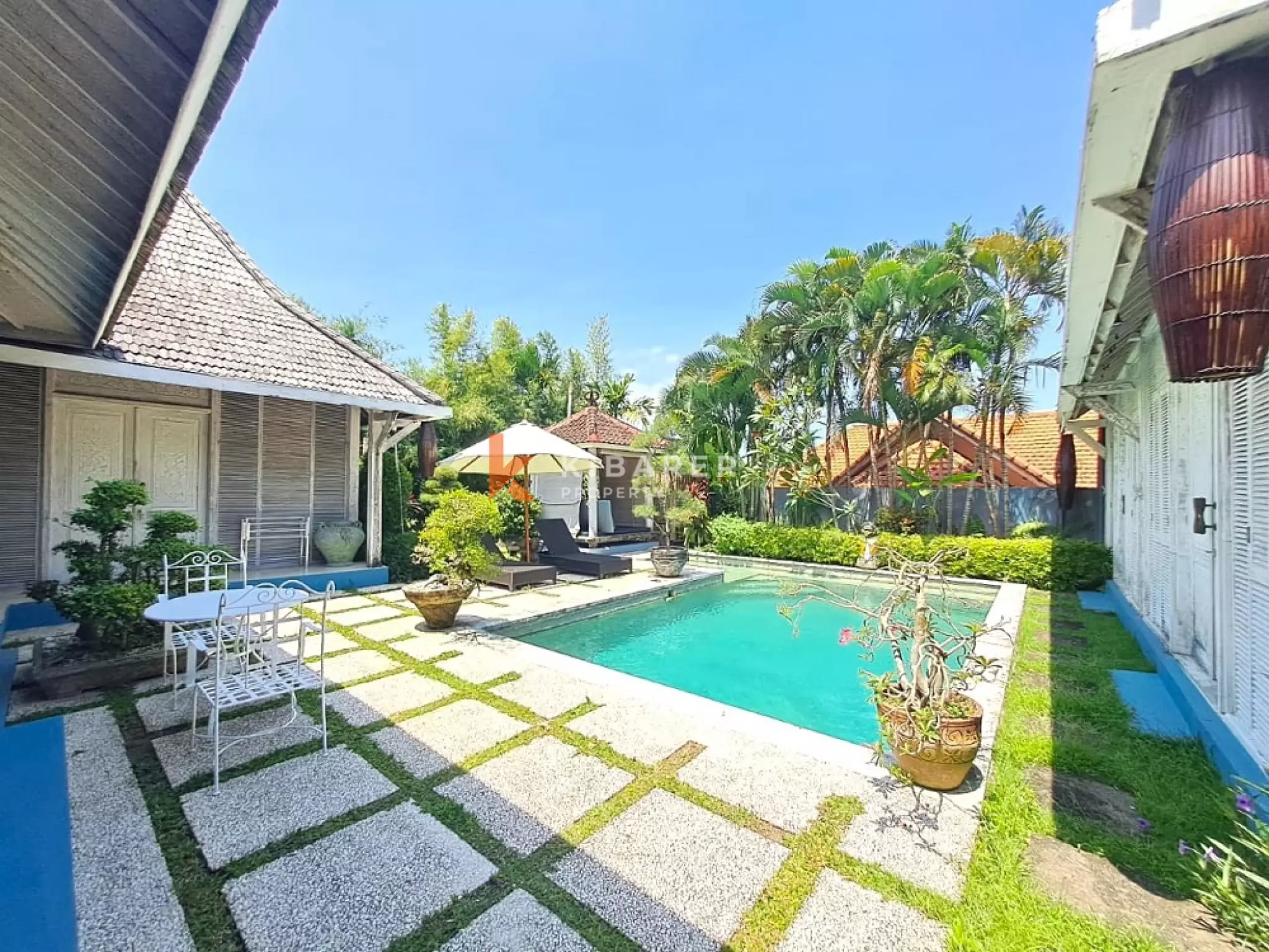 Authentic Three-Bedrooms Garden Villa in Central Canggu — image 2