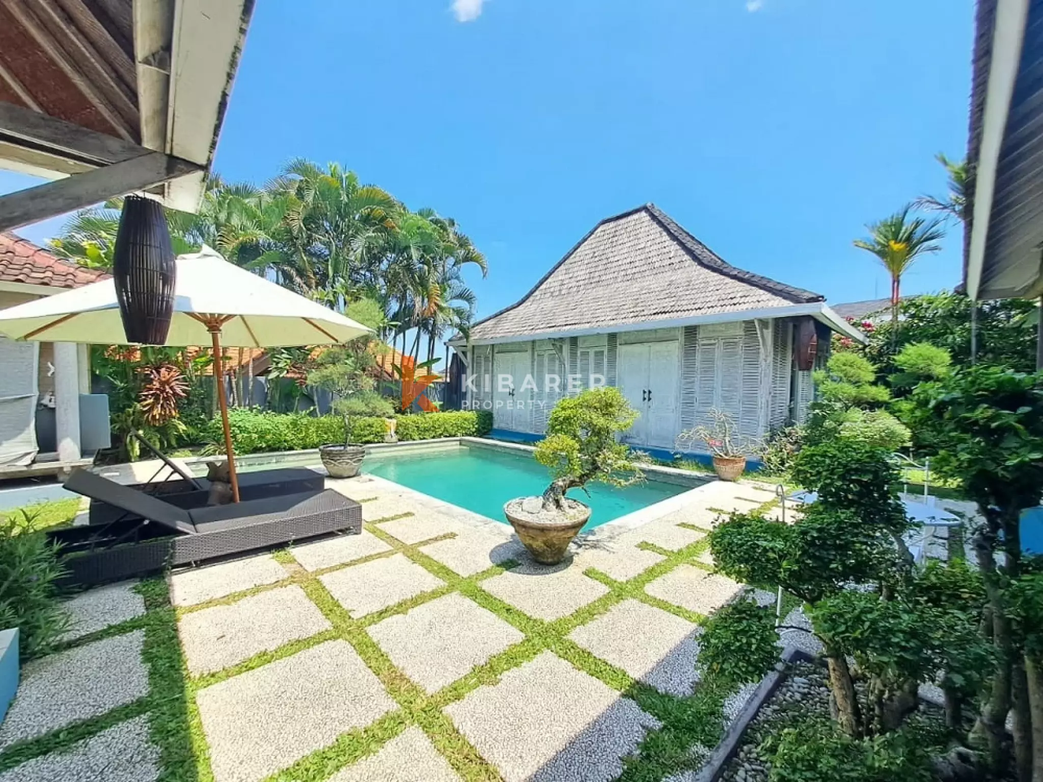 Authentic Three-Bedrooms Garden Villa in Central Canggu — image 1