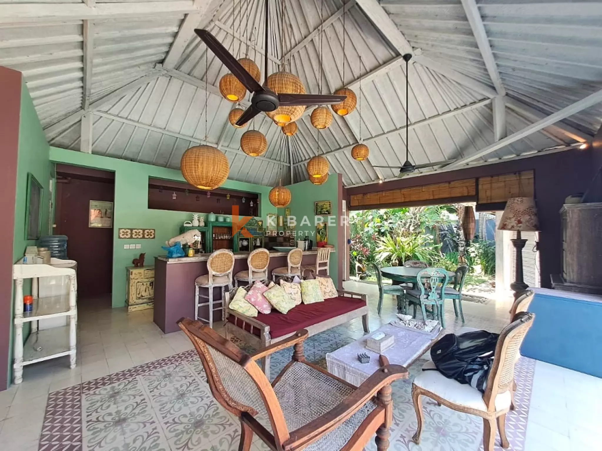 Authentic Three-Bedrooms Garden Villa in Central Canggu — image 4
