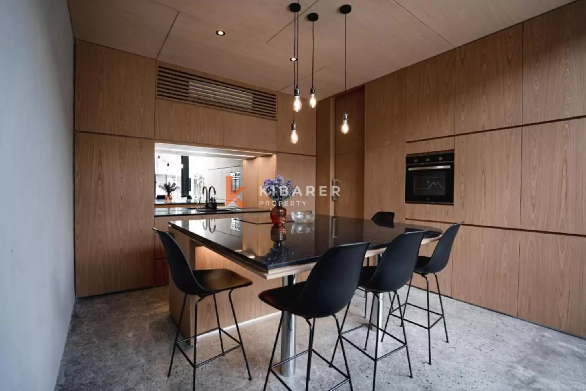 Luxury and Comfort Two Bedroom Townhouse in Berawa — image 3