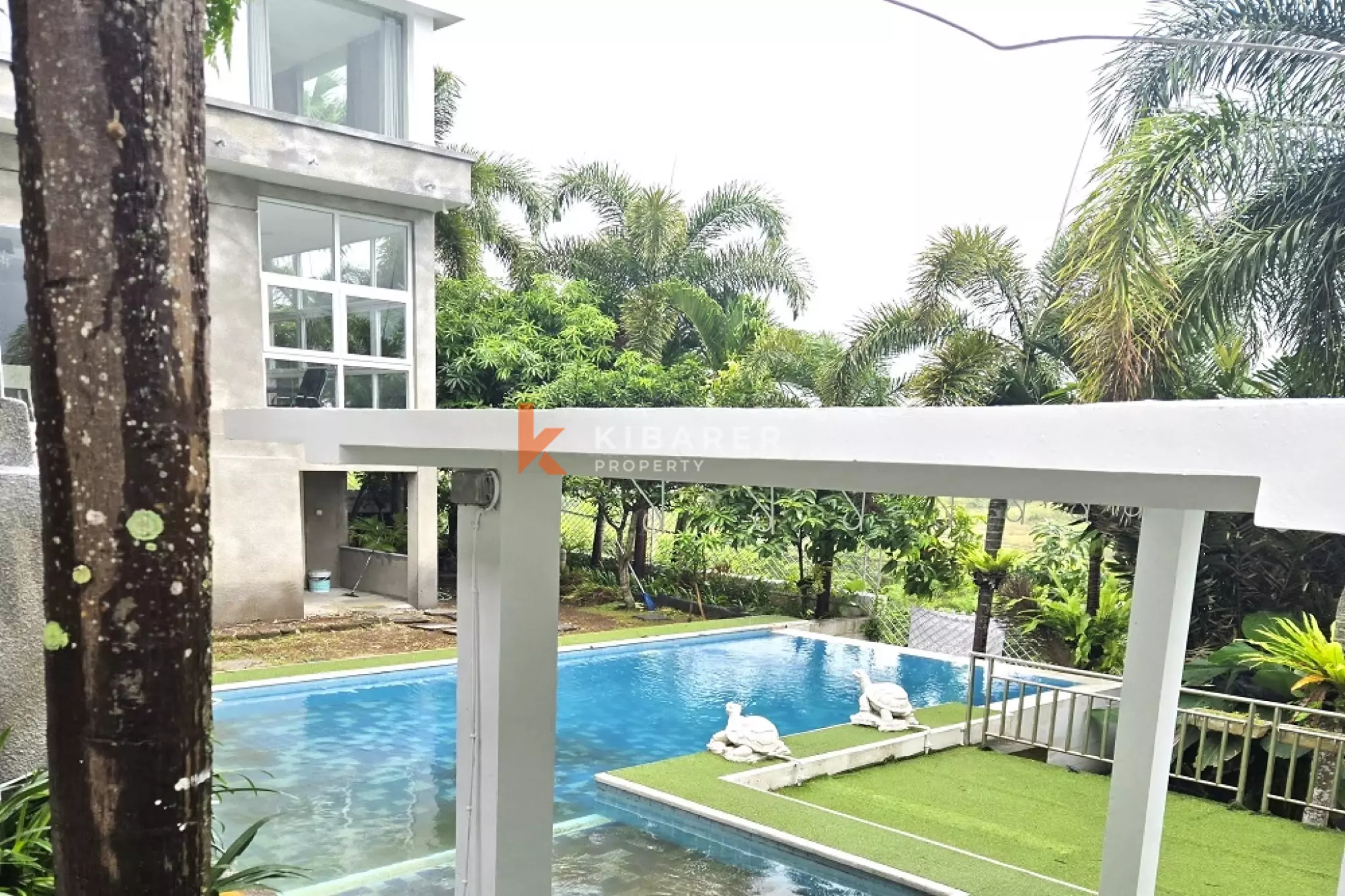 Grande Tropical Four-Bedrooms Villa in Ungasan
