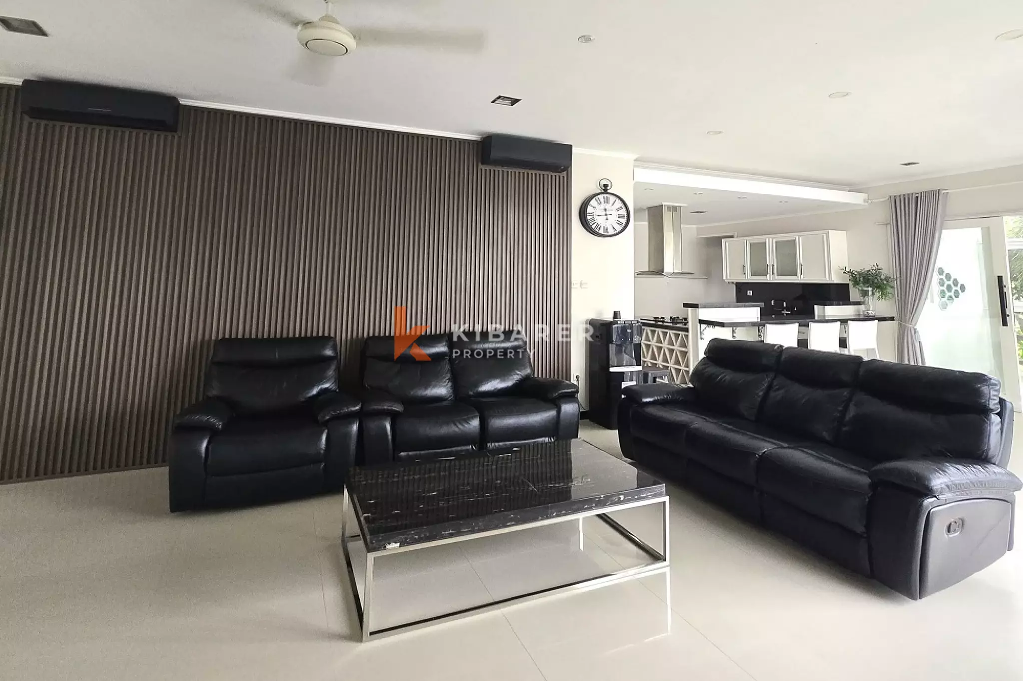 Grande Tropical Four-Bedrooms Villa in Ungasan — image 5