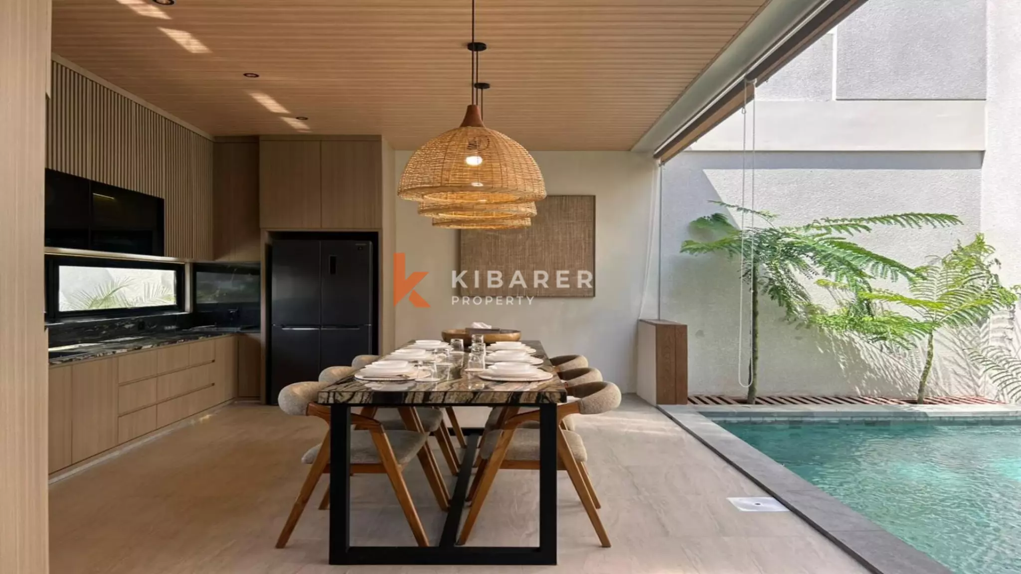 Charming Three-Bedroom Villa with Open Living Space in Canggu — image 6