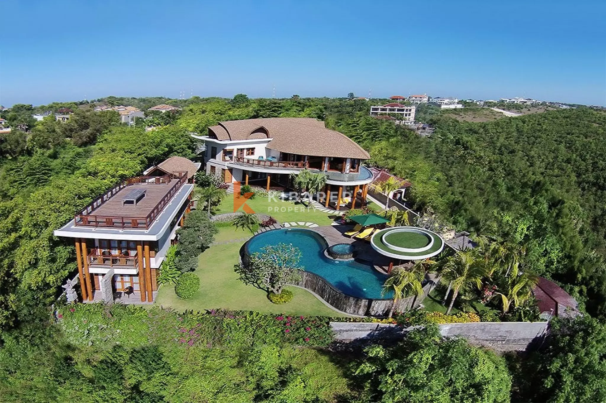 Luxury Architectural Five-Bedrooms Villa in Hillside Jimbaran — image 19