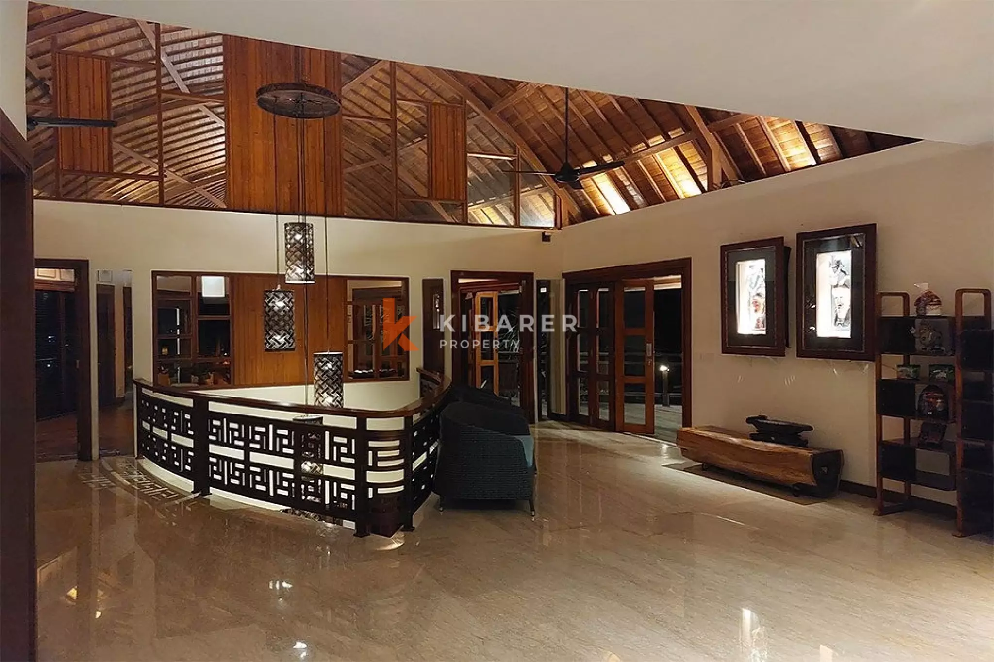 Luxury Architectural Five-Bedrooms Villa in Hillside Jimbaran — image 9