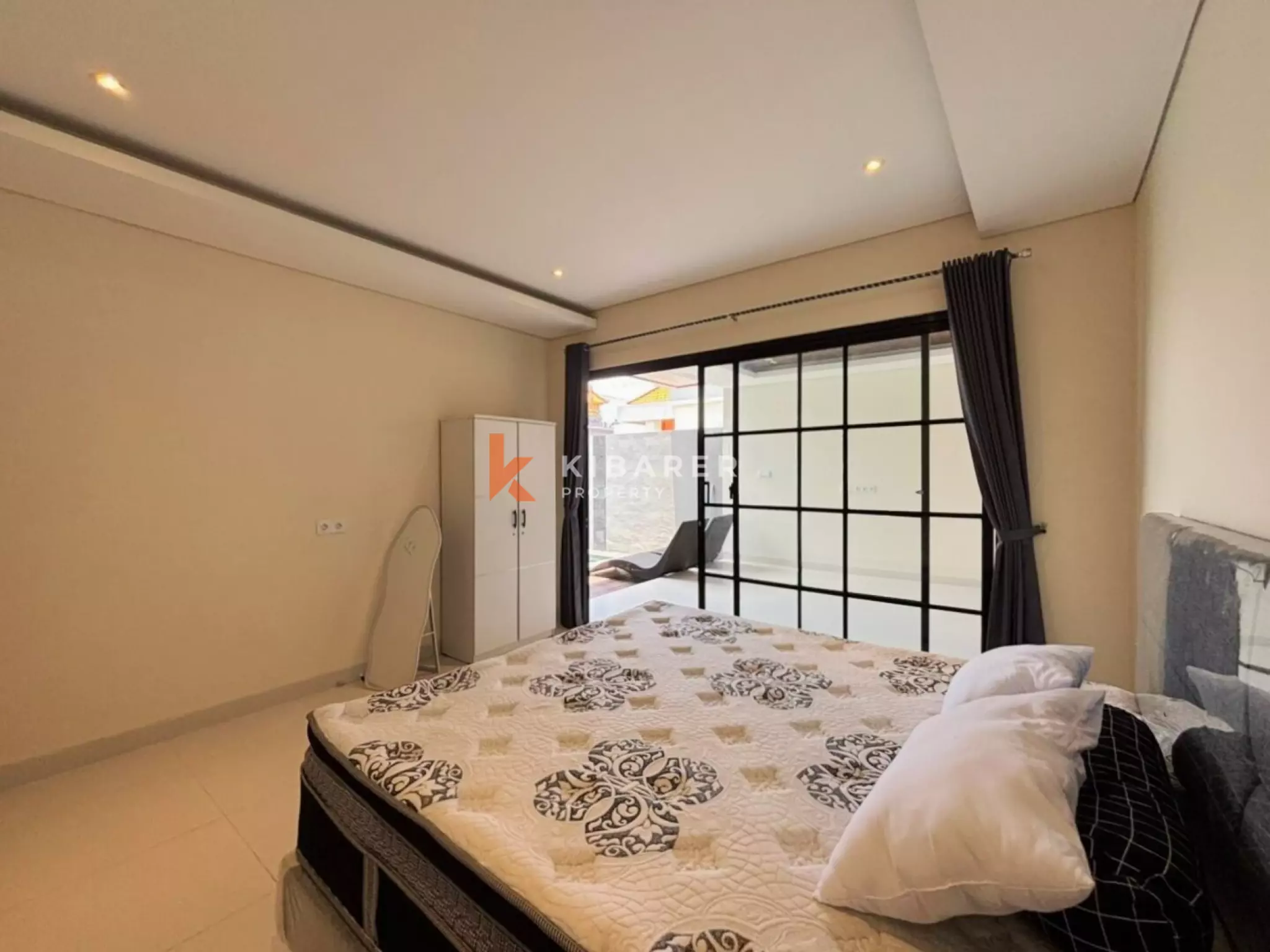 Open Living Three Bedroom Villa in Buduk — image 16