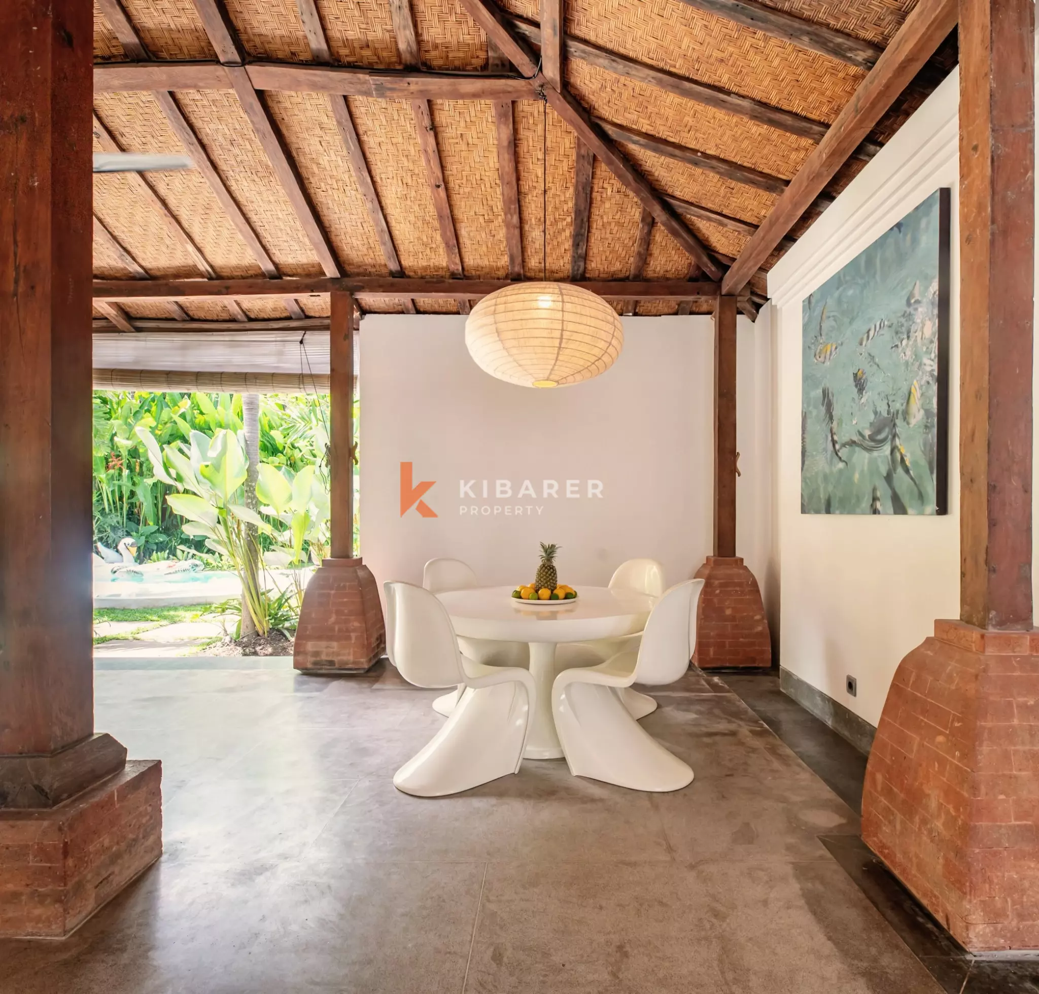 Tropical Haven Four Bedroom Villa in Pererenan — image 15