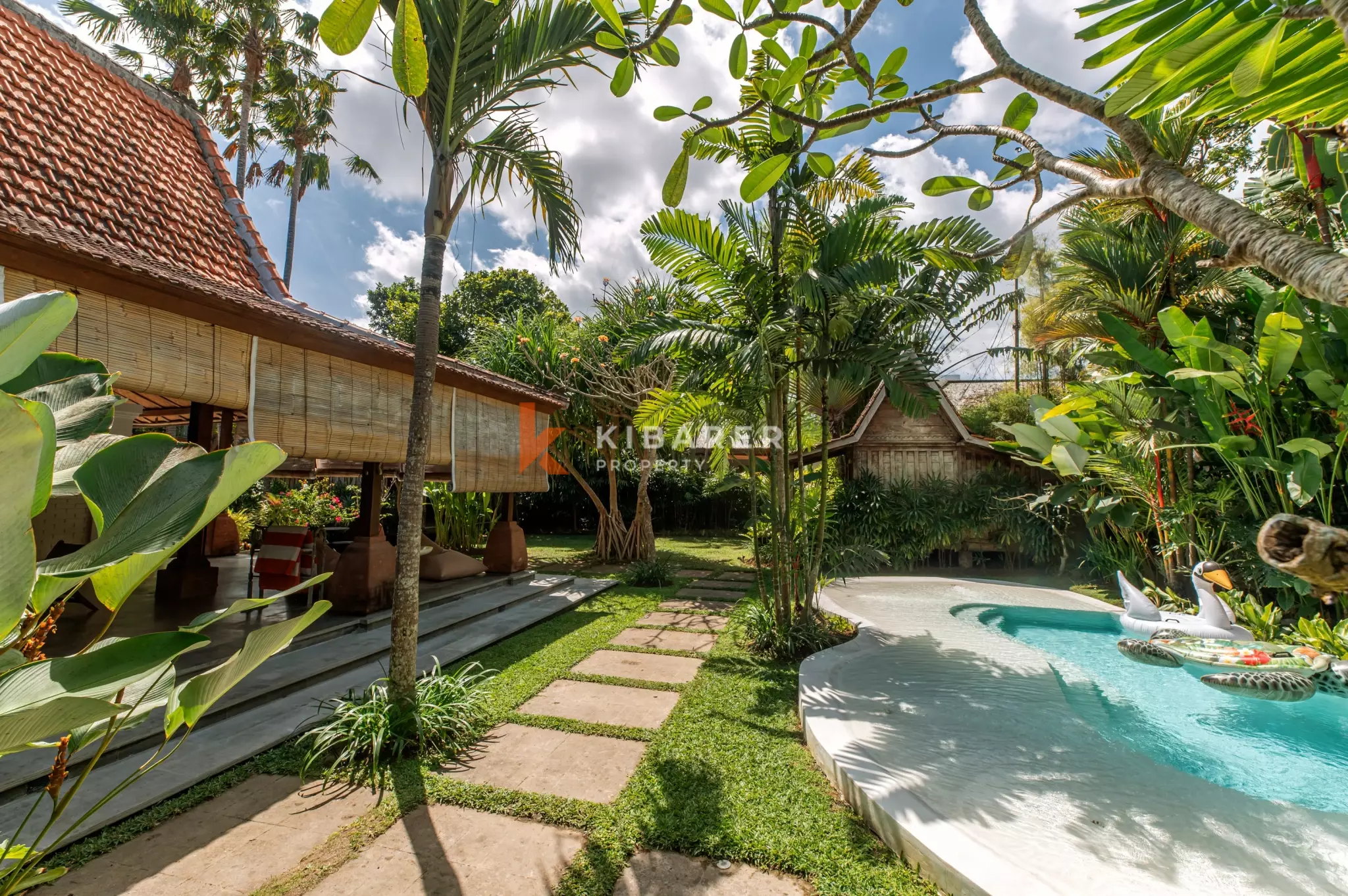 Tropical Haven Four Bedroom Villa in Pererenan